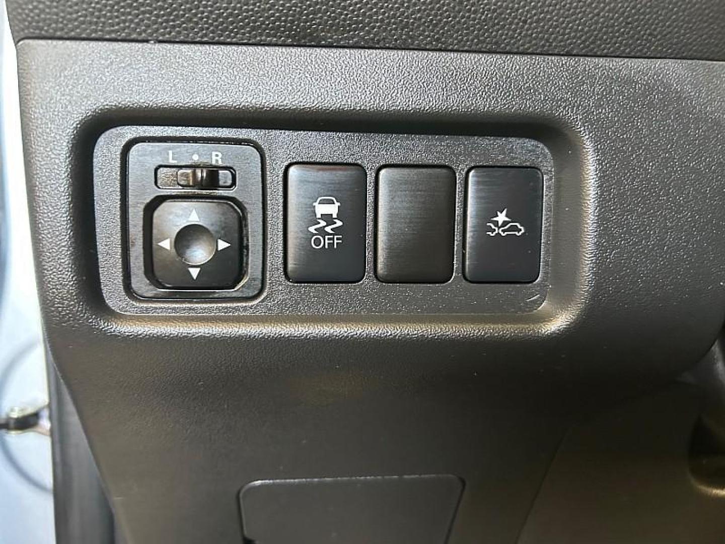 2021 SILVER Mitsubishi Mirage (ML32AUHJ9MH) with an 3-Cyl 1.2 Liter engine, Automatic CVT transmission, located at 412 Auto Vista Drive, Palmdale, 93551, (661) 945-0620, 34.592636, -118.136681 - Photo#22