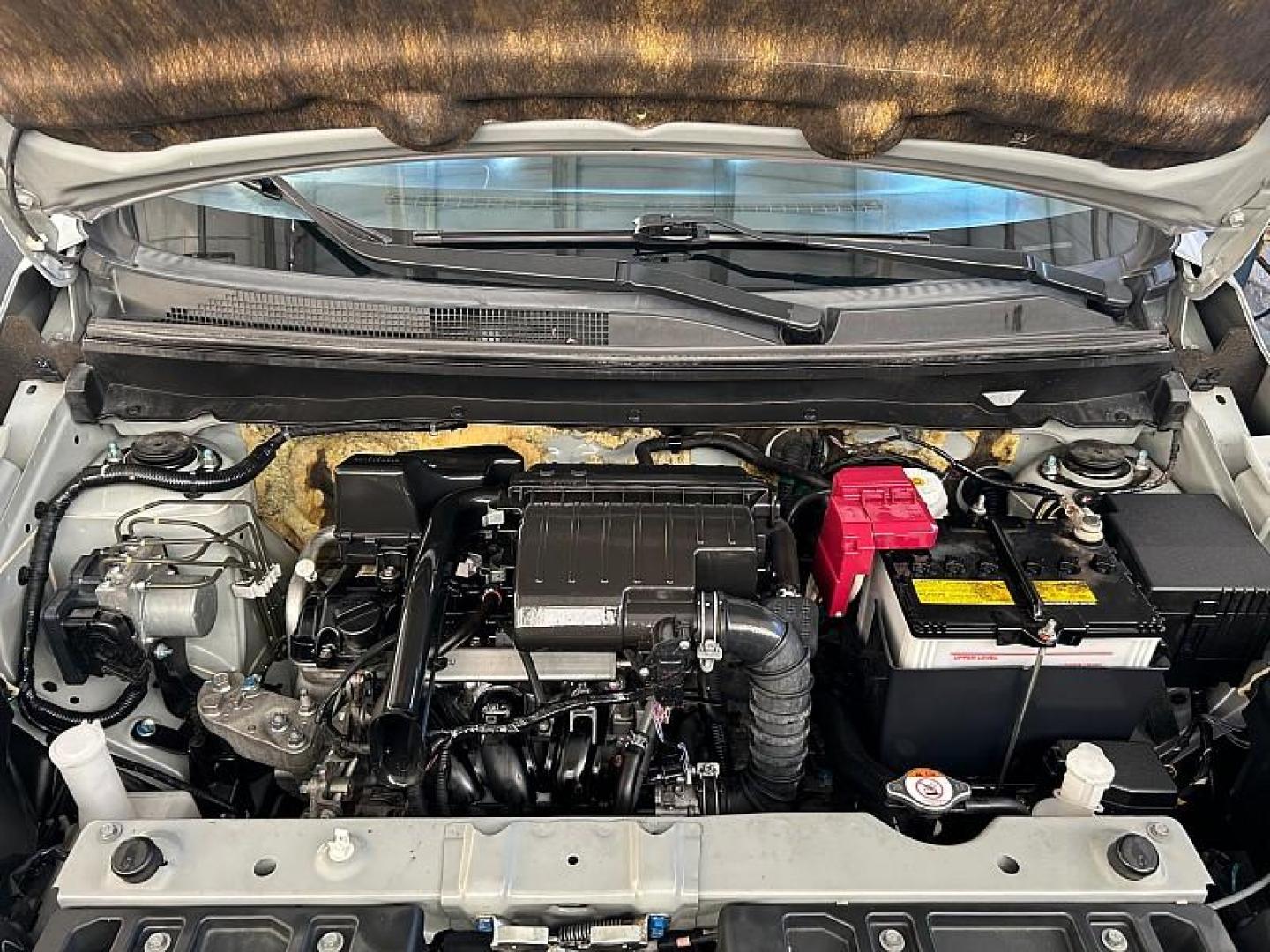 2021 SILVER Mitsubishi Mirage (ML32AUHJ9MH) with an 3-Cyl 1.2 Liter engine, Automatic CVT transmission, located at 412 Auto Vista Drive, Palmdale, 93551, (661) 945-0620, 34.592636, -118.136681 - Photo#27