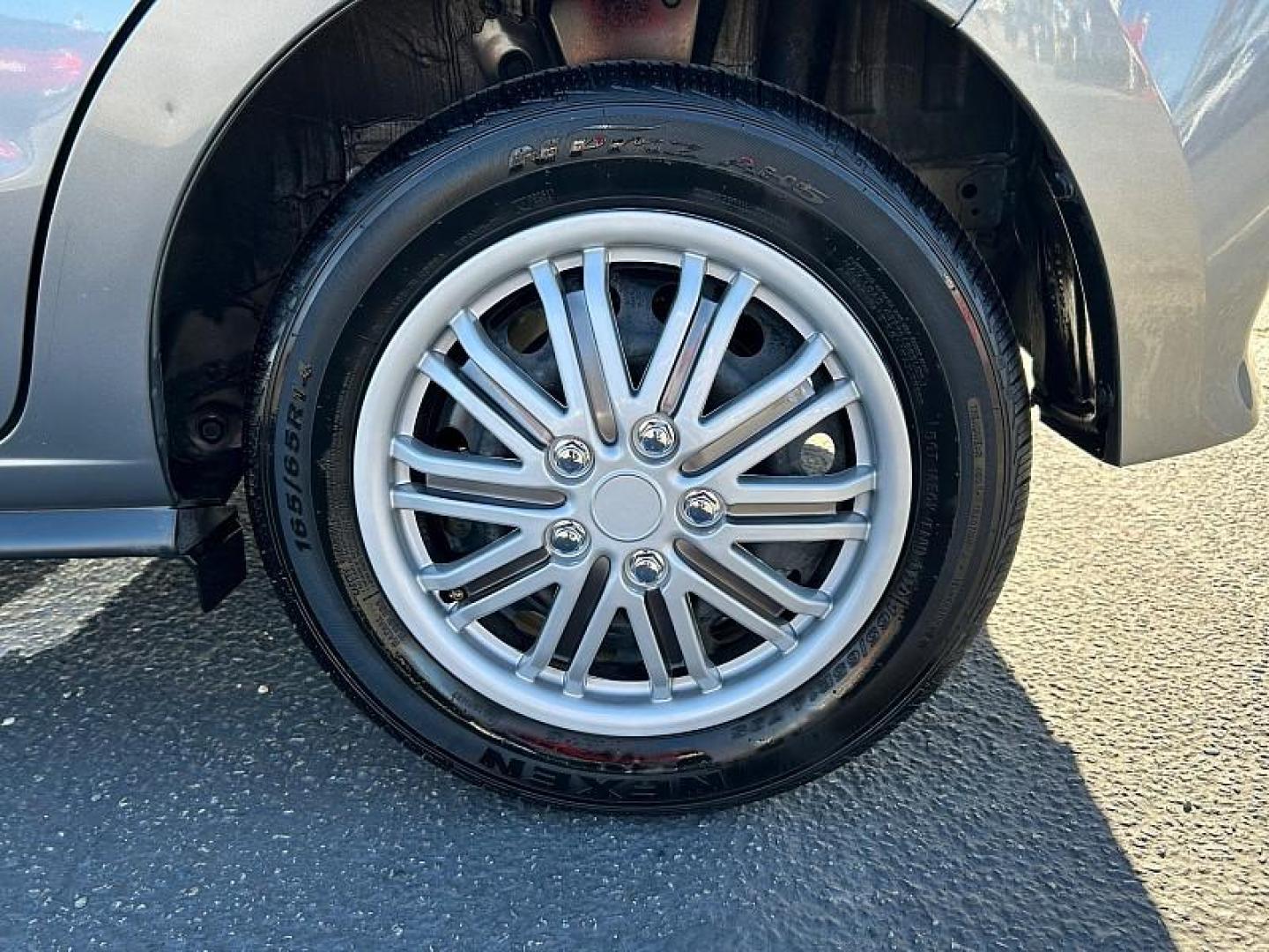 2021 GRAY Mitsubishi Mirage (ML32AUHJXMH) with an 3-Cyl 1.2 Liter engine, Automatic CVT transmission, located at 412 Auto Vista Drive, Palmdale, 93551, (661) 945-0620, 34.592636, -118.136681 - Photo#12