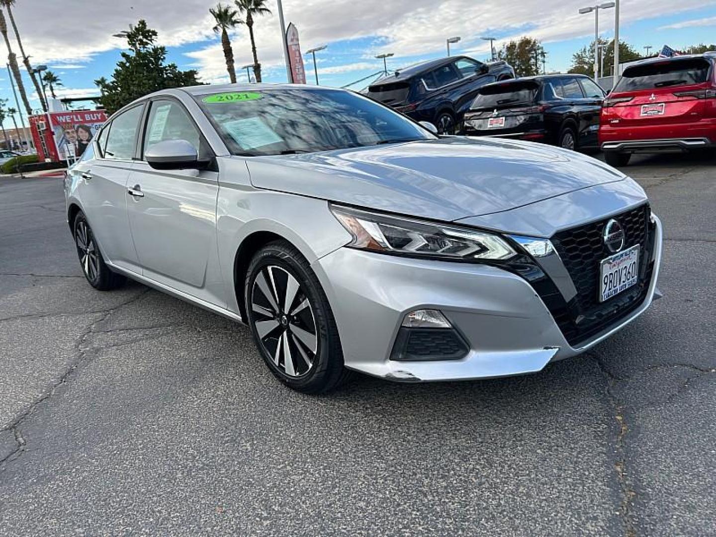 2021 SILVER Nissan Altima (1N4BL4DVXMN) with an 4-Cyl 2.5 Liter engine, Automatic Xtronic CVT transmission, located at 412 Auto Vista Drive, Palmdale, 93551, (661) 945-0620, 34.592636, -118.136681 - Photo#0