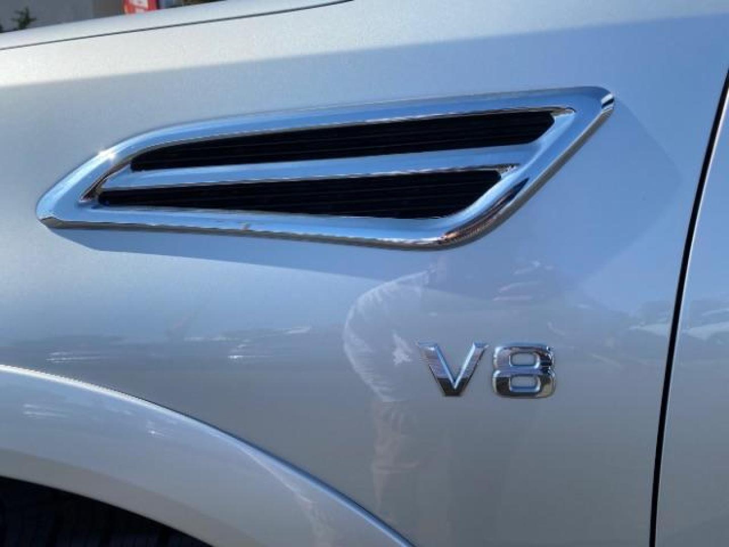 2021 SILVER Nissan Armada (JN8AY2BA3M9) with an V8 5.6 Liter engine, Automatic 7-Spd w/Overdrive Manual Mode transmission, located at 412 Auto Vista Drive, Palmdale, 93551, (661) 945-0620, 34.592636, -118.136681 - Photo#14
