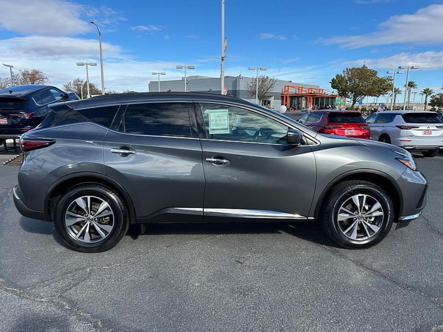 2021 GRAY Nissan Murano (5N1AZ2BJ9MC) with an V6 3.5 Liter engine, Automatic Xtronic CVT transmission, located at 412 Auto Vista Drive, Palmdale, 93551, (661) 945-0620, 34.592636, -118.136681 - Photo#5