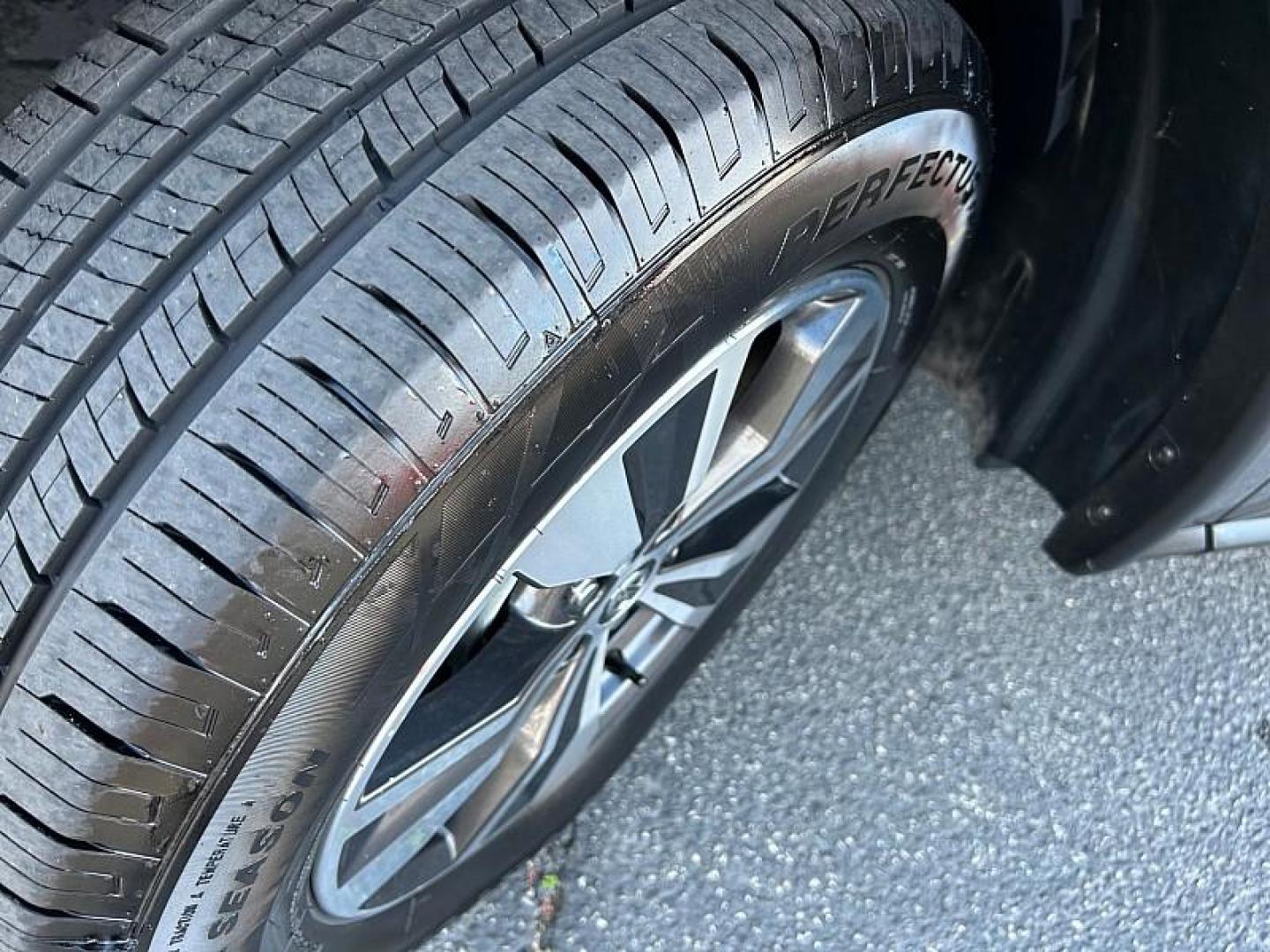 2021 GRAY Nissan Murano (5N1AZ2BJ9MC) with an V6 3.5 Liter engine, Automatic Xtronic CVT transmission, located at 412 Auto Vista Drive, Palmdale, 93551, (661) 945-0620, 34.592636, -118.136681 - Photo#12