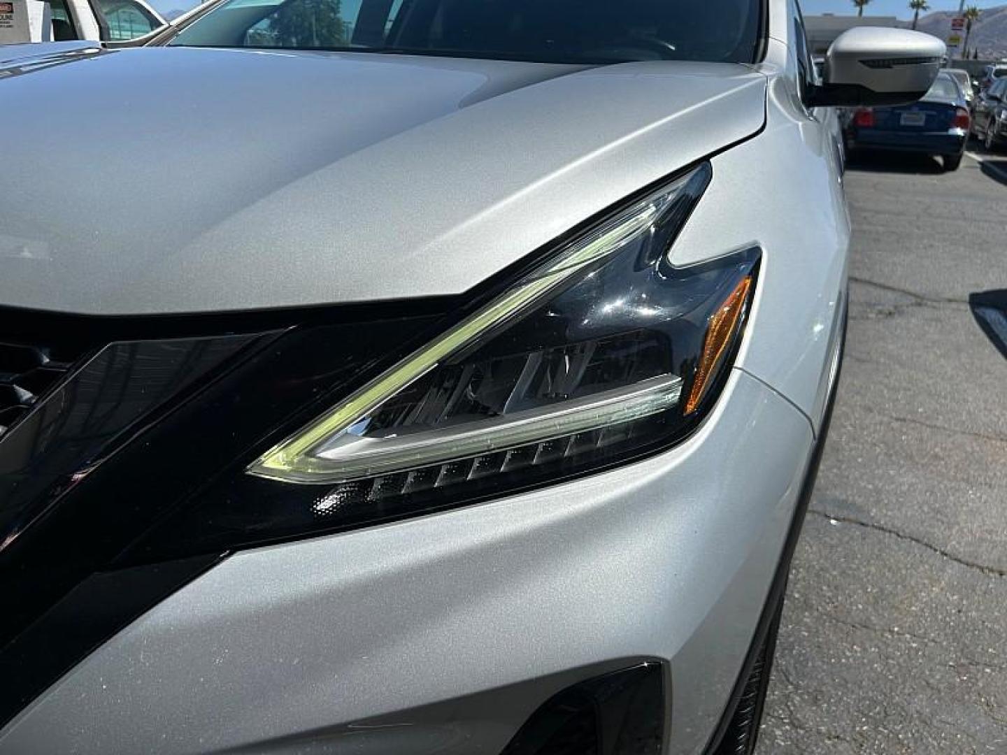 2021 SILVER Nissan Murano (5N1AZ2BJXMC) with an V6 3.5 Liter engine, Automatic Xtronic CVT transmission, located at 412 Auto Vista Drive, Palmdale, 93551, (661) 945-0620, 34.592636, -118.136681 - Photo#9