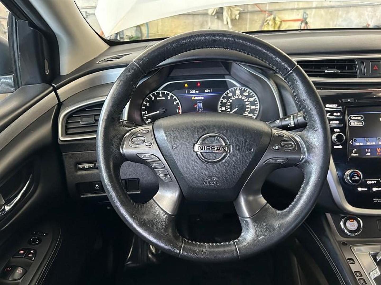 2021 SILVER Nissan Murano (5N1AZ2BJXMC) with an V6 3.5 Liter engine, Automatic Xtronic CVT transmission, located at 412 Auto Vista Drive, Palmdale, 93551, (661) 945-0620, 34.592636, -118.136681 - Photo#21