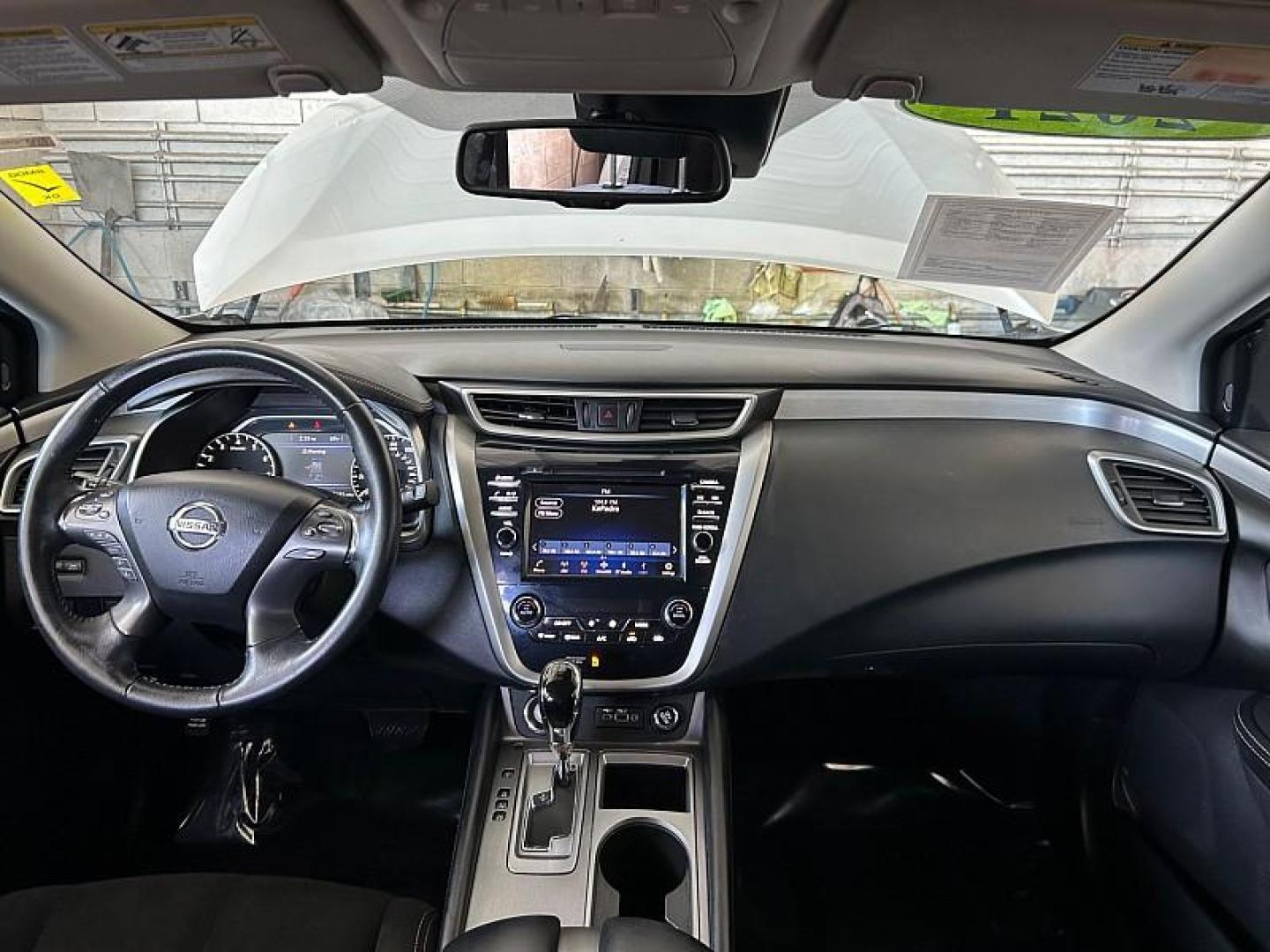 2021 SILVER Nissan Murano (5N1AZ2BJXMC) with an V6 3.5 Liter engine, Automatic Xtronic CVT transmission, located at 412 Auto Vista Drive, Palmdale, 93551, (661) 945-0620, 34.592636, -118.136681 - Photo#22