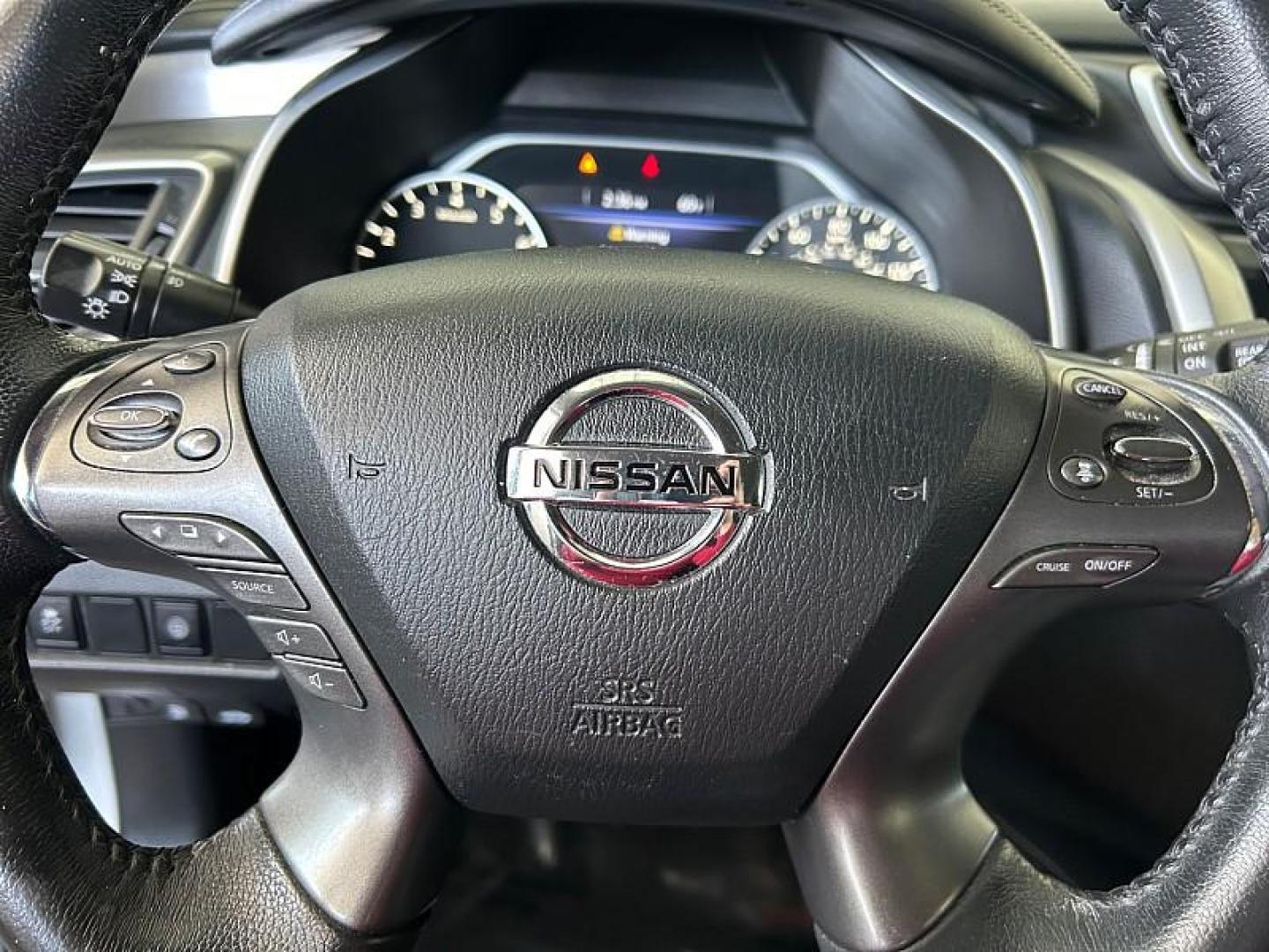 2021 SILVER Nissan Murano (5N1AZ2BJXMC) with an V6 3.5 Liter engine, Automatic Xtronic CVT transmission, located at 412 Auto Vista Drive, Palmdale, 93551, (661) 945-0620, 34.592636, -118.136681 - Photo#27