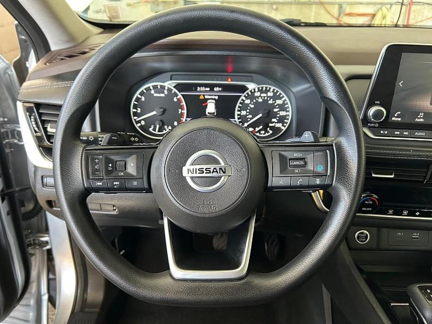 2021 SILVER Nissan Rogue (5N1AT3BBXMC) with an 4-Cyl 2.5 Liter engine, Automatic CVT w/Xtronic transmission, located at 412 Auto Vista Drive, Palmdale, 93551, (661) 945-0620, 34.592636, -118.136681 - Photo#19