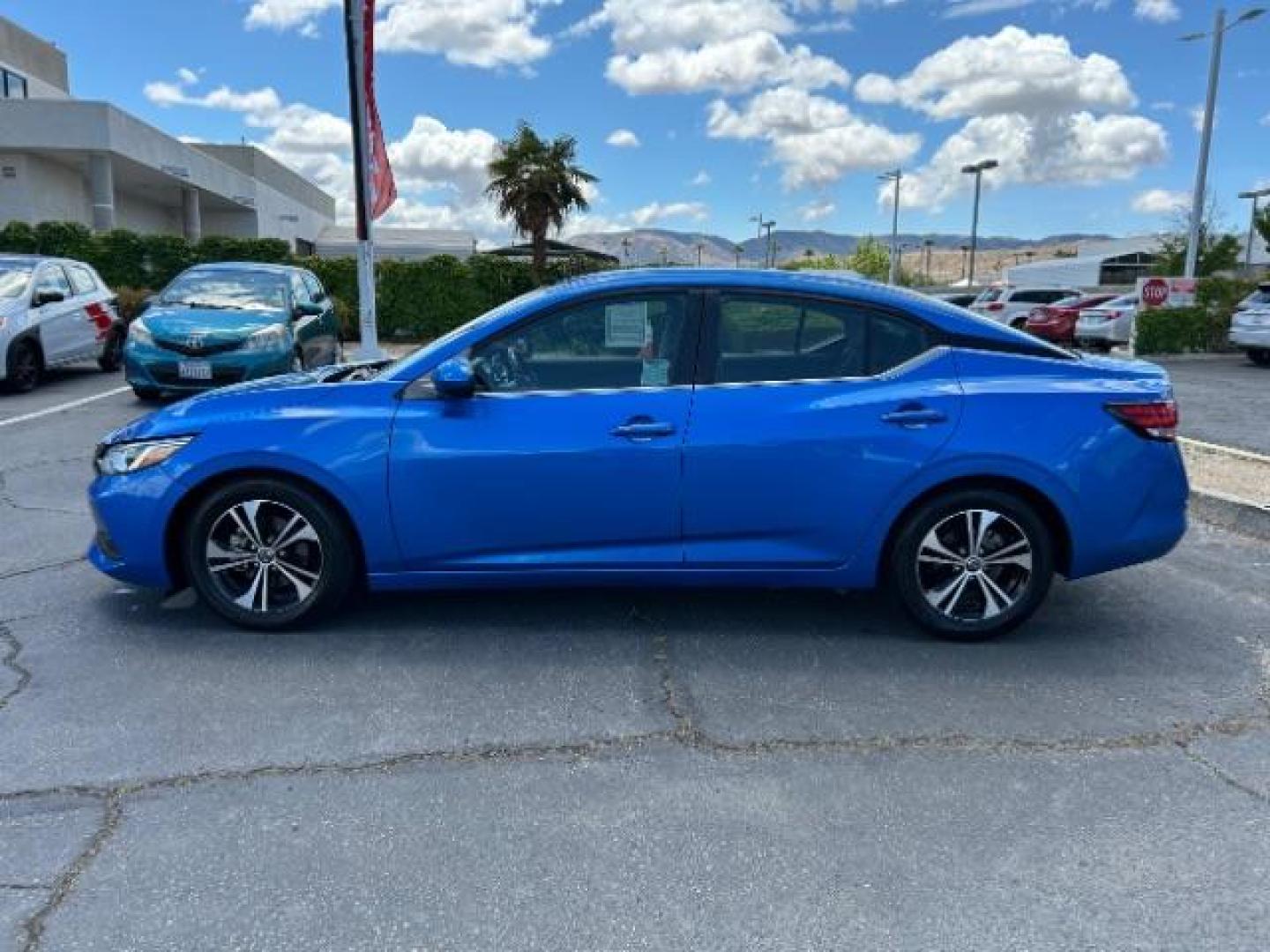 2021 BLUE Nissan Sentra (3N1AB8CV3MY) with an 4-Cyl 2.0 Liter engine, Automatic CVT w/Xtronic transmission, located at 412 Auto Vista Drive, Palmdale, 93551, (661) 945-0620, 34.592636, -118.136681 - Photo#3