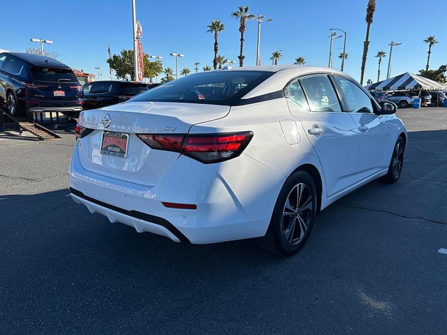 2021 WHITE Nissan Sentra (3N1AB8CV8MY) with an 4-Cyl 2.0 Liter engine, Automatic CVT w/Xtronic transmission, located at 412 Auto Vista Drive, Palmdale, 93551, (661) 945-0620, 34.592636, -118.136681 - Photo#2