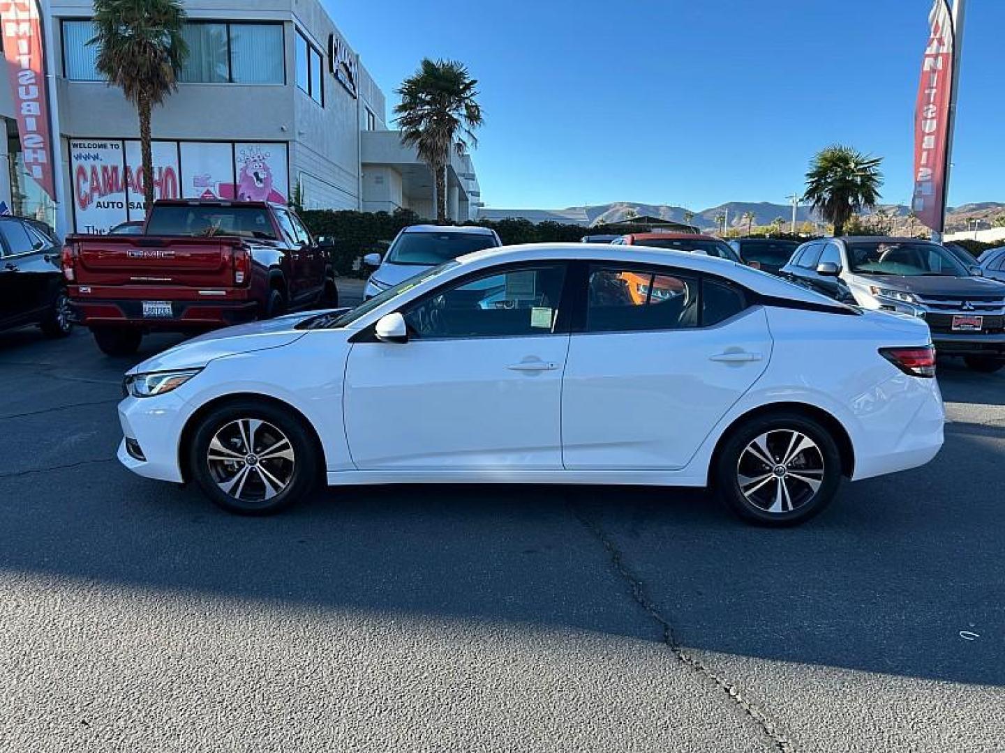 2021 WHITE Nissan Sentra (3N1AB8CV8MY) with an 4-Cyl 2.0 Liter engine, Automatic CVT w/Xtronic transmission, located at 412 Auto Vista Drive, Palmdale, 93551, (661) 945-0620, 34.592636, -118.136681 - Photo#5