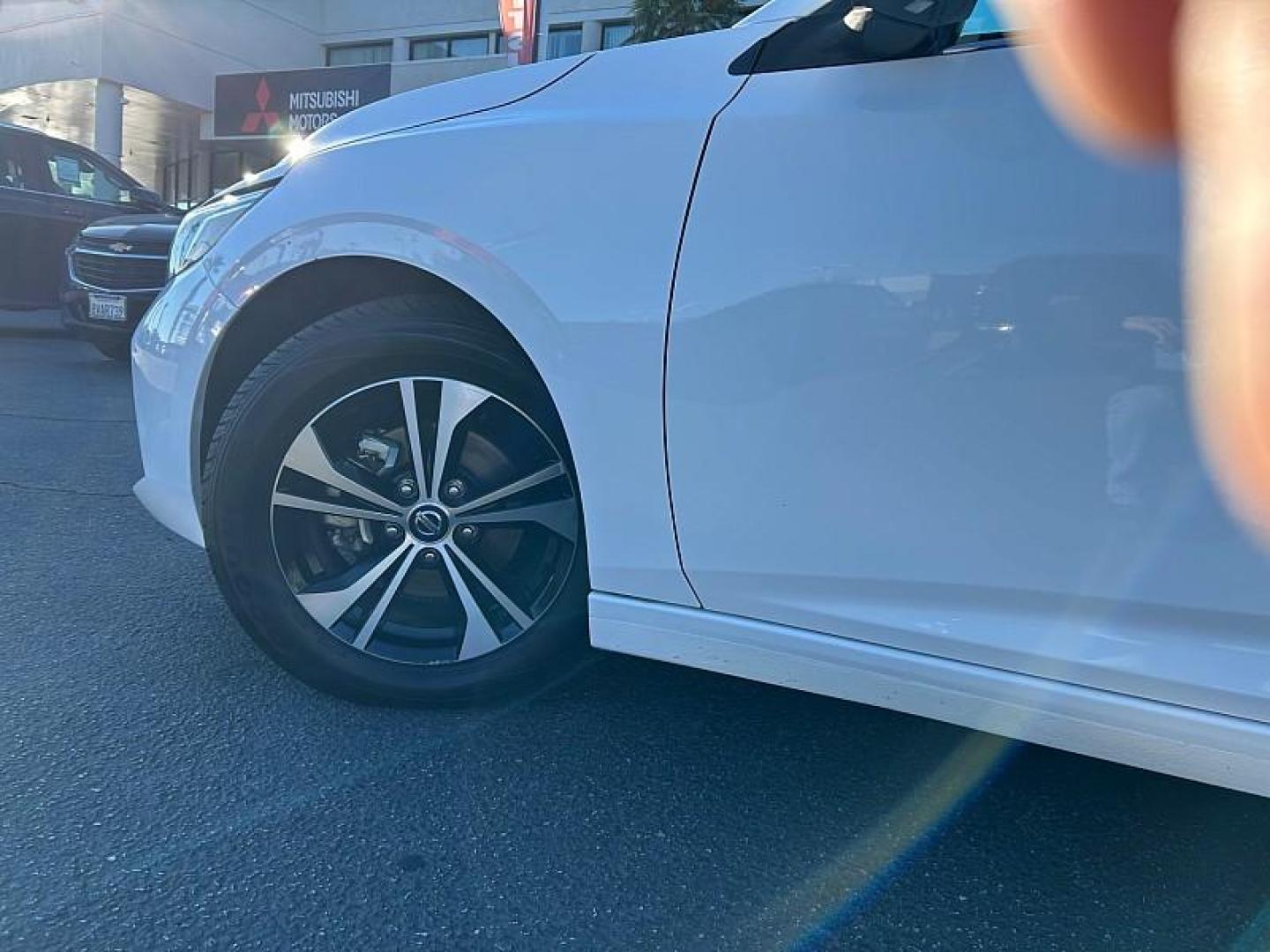 2021 WHITE Nissan Sentra (3N1AB8CV8MY) with an 4-Cyl 2.0 Liter engine, Automatic CVT w/Xtronic transmission, located at 412 Auto Vista Drive, Palmdale, 93551, (661) 945-0620, 34.592636, -118.136681 - Photo#7