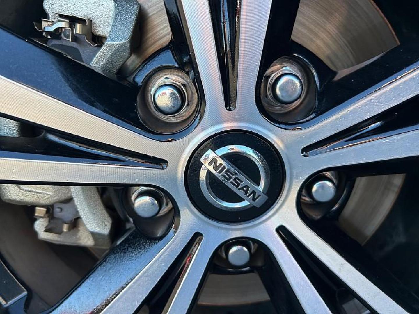 2021 WHITE Nissan Sentra (3N1AB8CV8MY) with an 4-Cyl 2.0 Liter engine, Automatic CVT w/Xtronic transmission, located at 412 Auto Vista Drive, Palmdale, 93551, (661) 945-0620, 34.592636, -118.136681 - Photo#15