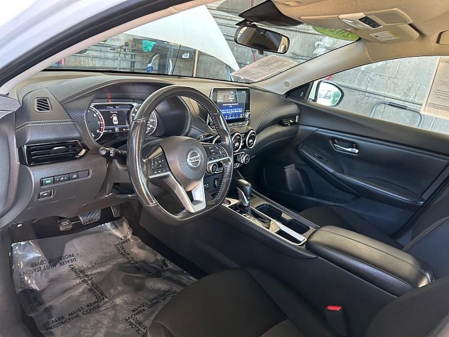 2021 WHITE Nissan Sentra (3N1AB8CV8MY) with an 4-Cyl 2.0 Liter engine, Automatic CVT w/Xtronic transmission, located at 412 Auto Vista Drive, Palmdale, 93551, (661) 945-0620, 34.592636, -118.136681 - Photo#17