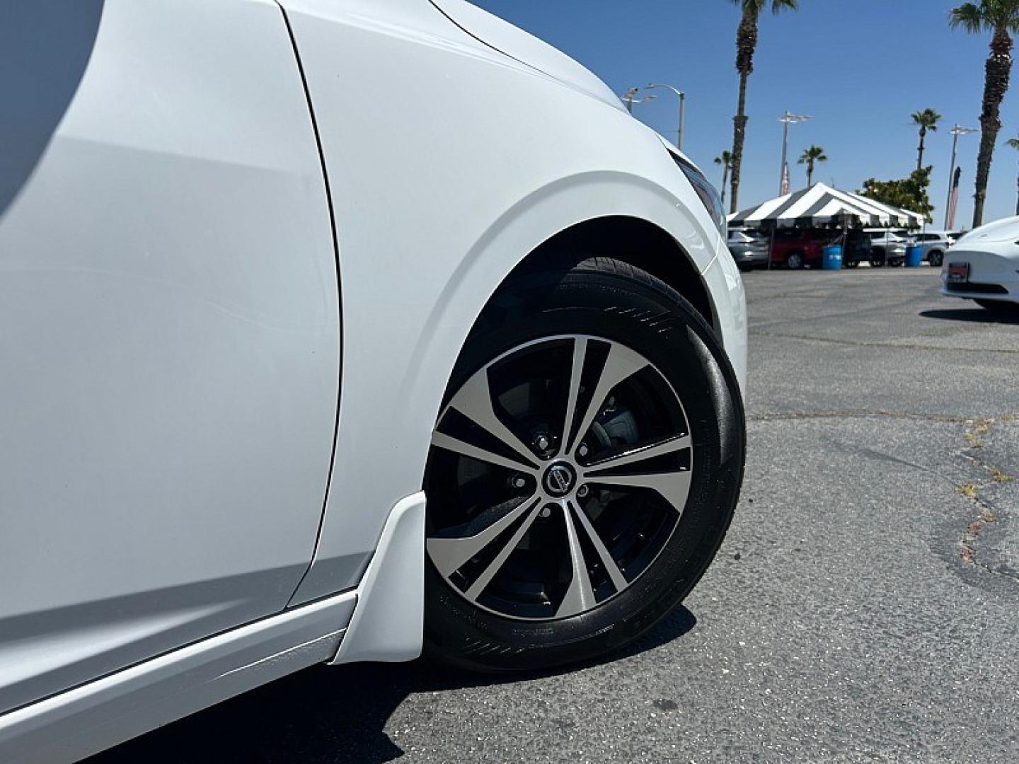 2021 WHITE Nissan Sentra (3N1AB8CV1MY) with an 4-Cyl 2.0 Liter engine, Automatic CVT w/Xtronic transmission, located at 412 Auto Vista Drive, Palmdale, 93551, (661) 945-0620, 34.592636, -118.136681 - Photo#10