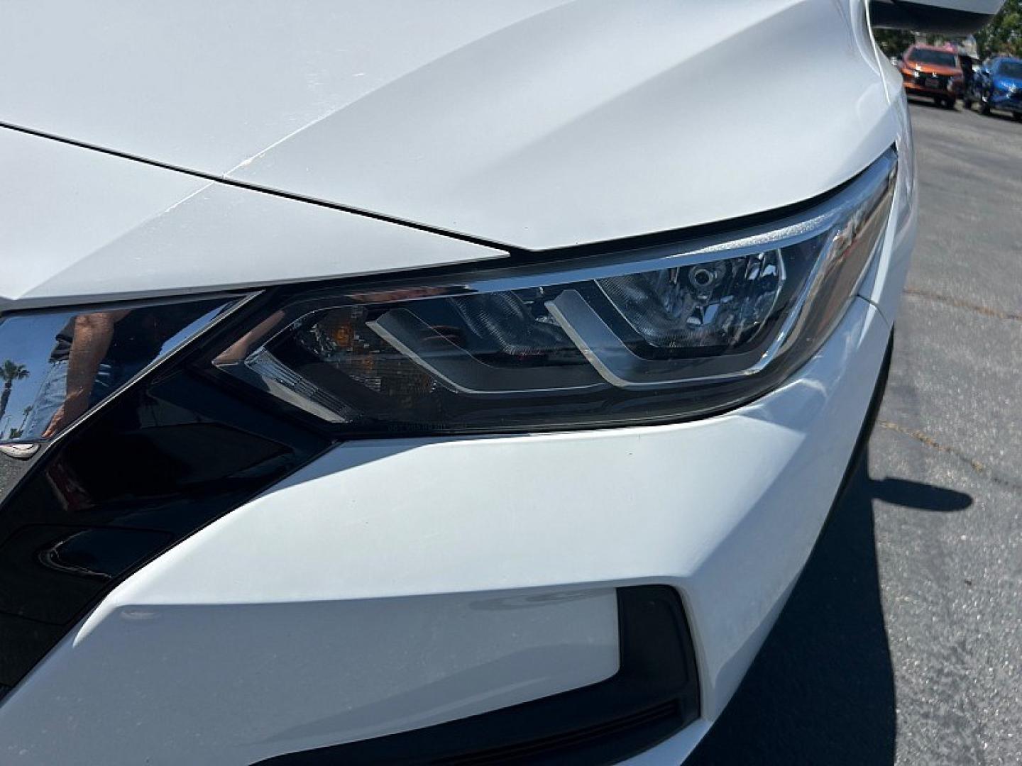 2021 WHITE Nissan Sentra (3N1AB8CV1MY) with an 4-Cyl 2.0 Liter engine, Automatic CVT w/Xtronic transmission, located at 412 Auto Vista Drive, Palmdale, 93551, (661) 945-0620, 34.592636, -118.136681 - Photo#11