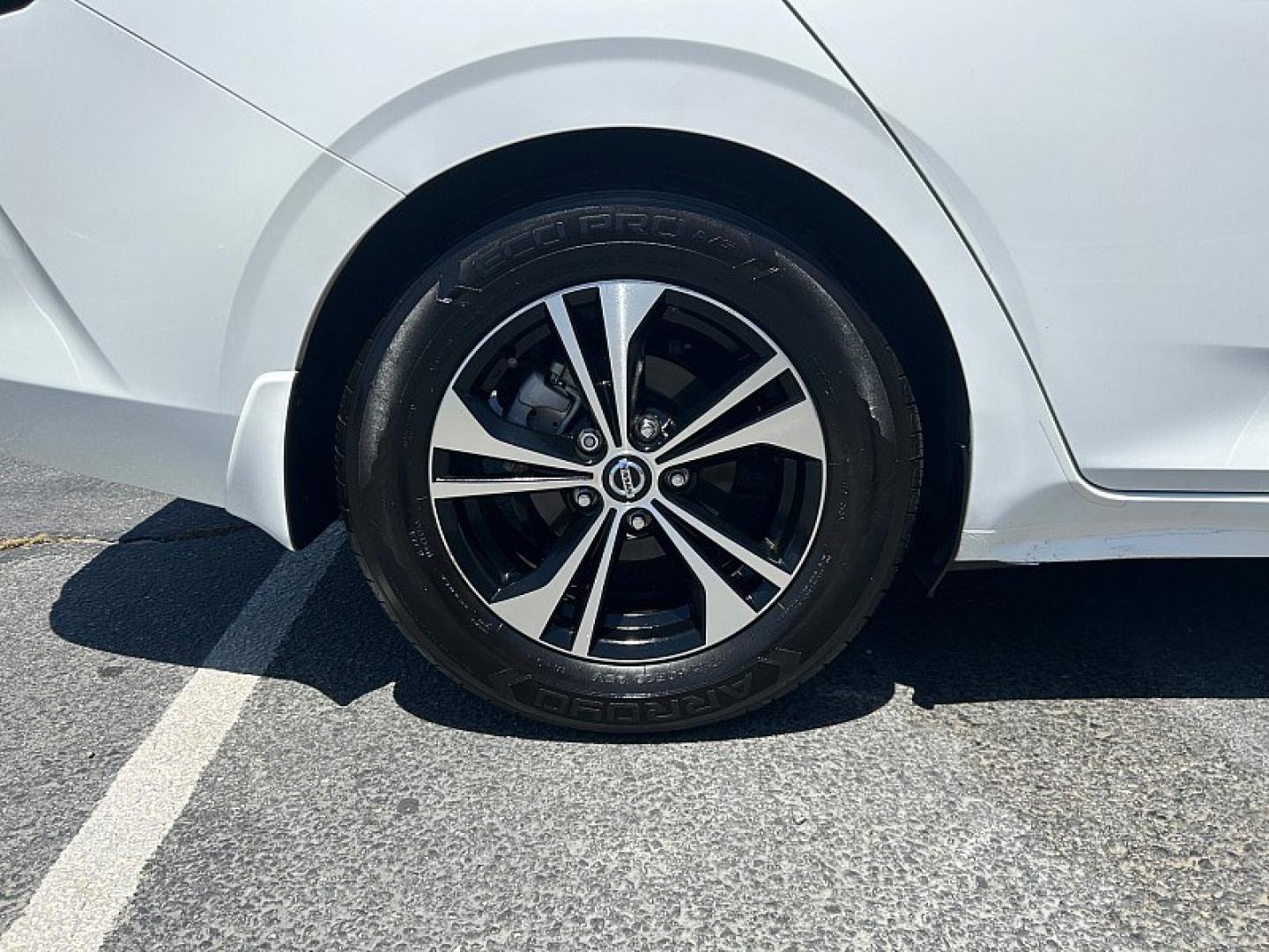 2021 WHITE Nissan Sentra (3N1AB8CV1MY) with an 4-Cyl 2.0 Liter engine, Automatic CVT w/Xtronic transmission, located at 412 Auto Vista Drive, Palmdale, 93551, (661) 945-0620, 34.592636, -118.136681 - Photo#13
