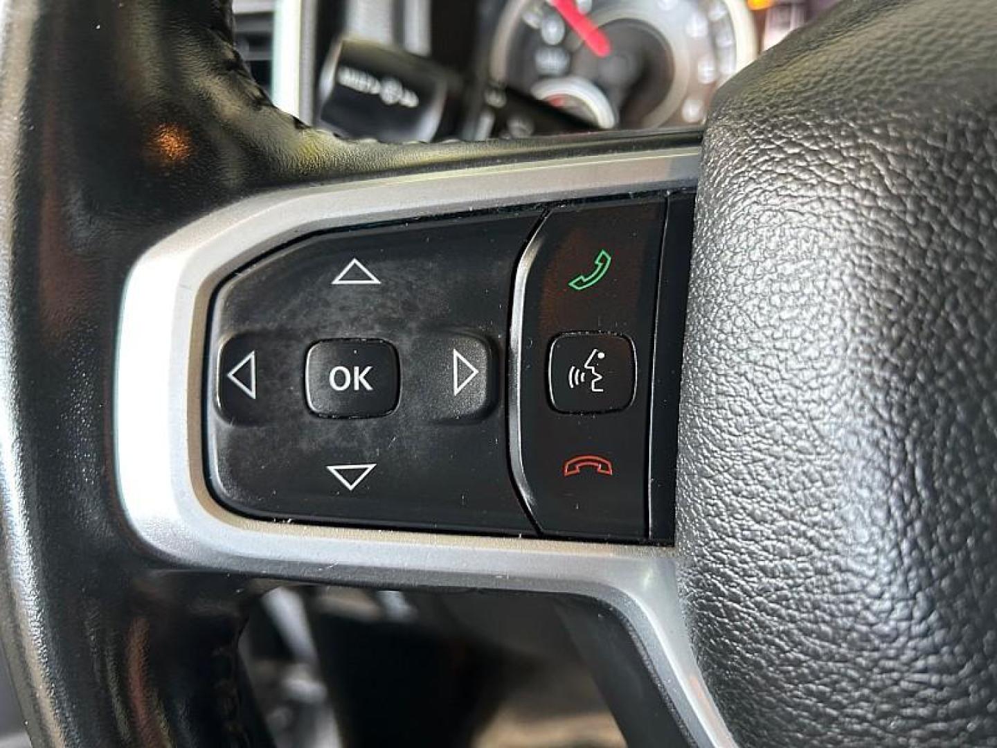 2021 SILVER Ram 1500 2WD (1C6RREFT7MN) with an 8-Cyl 5.7 Liter engine, Automatic 8-Spd transmission, located at 412 Auto Vista Drive, Palmdale, 93551, (661) 945-0620, 34.592636, -118.136681 - Photo#27