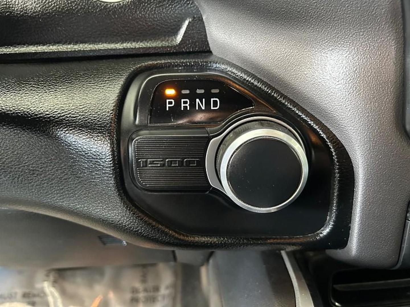 2021 SILVER Ram 1500 2WD (1C6RREFT7MN) with an 8-Cyl 5.7 Liter engine, Automatic 8-Spd transmission, located at 412 Auto Vista Drive, Palmdale, 93551, (661) 945-0620, 34.592636, -118.136681 - Photo#18