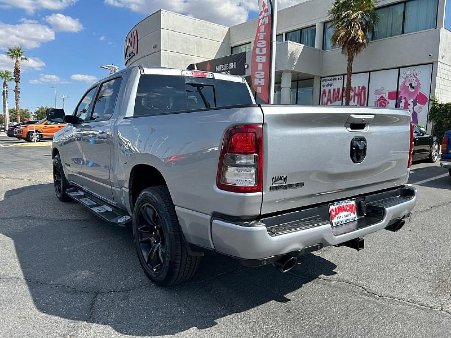 2021 SILVER Ram 1500 2WD (1C6RREFT7MN) with an 8-Cyl 5.7 Liter engine, Automatic 8-Spd transmission, located at 412 Auto Vista Drive, Palmdale, 93551, (661) 945-0620, 34.592636, -118.136681 - Photo#4
