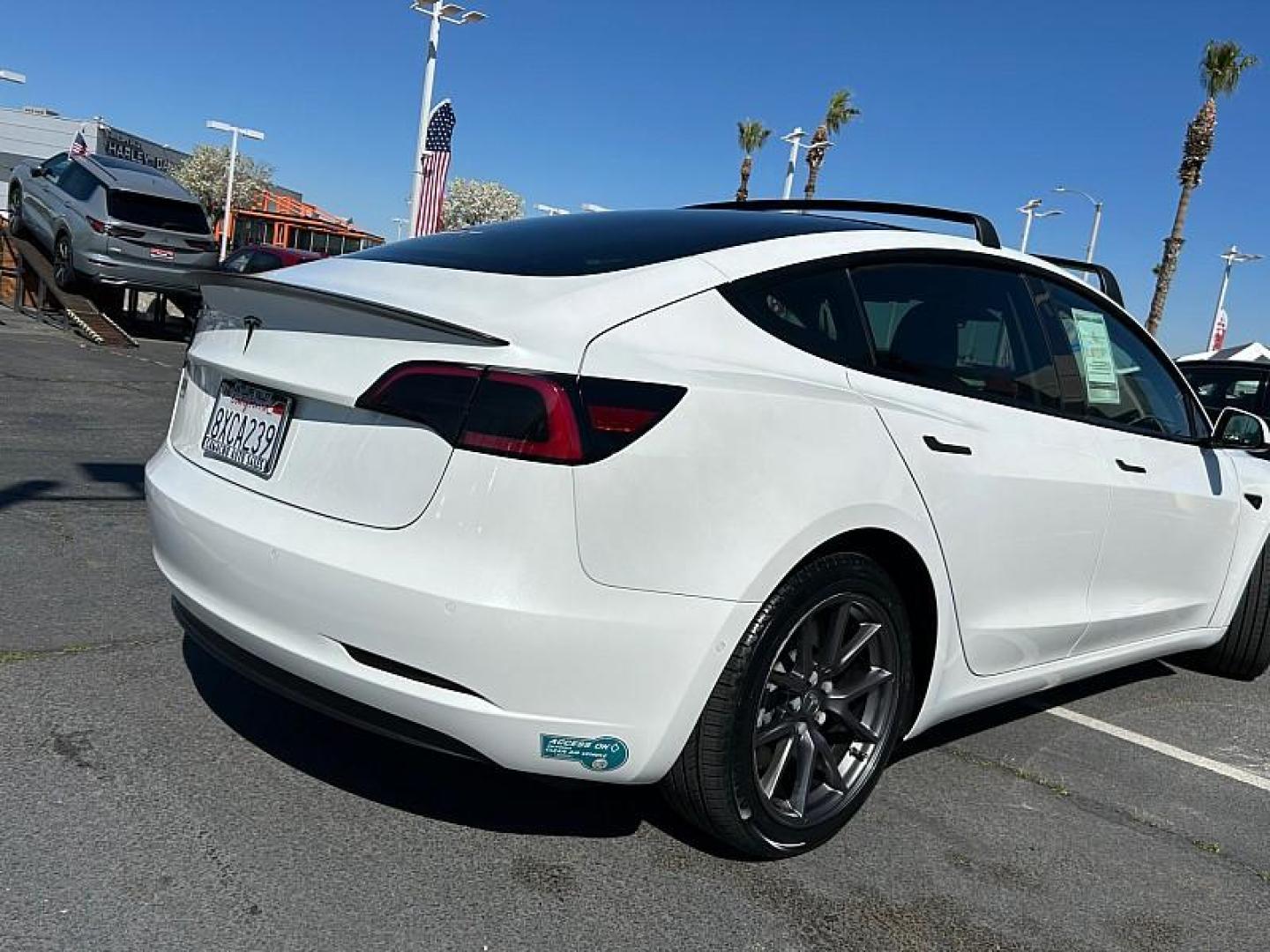 2021 WHITE Tesla Model 3 (5YJ3E1EA9MF) with an AC Electric Motor engine, Single-Speed Fixed Gear transmission, located at 412 Auto Vista Drive, Palmdale, 93551, (661) 945-0620, 34.592636, -118.136681 - Photo#13