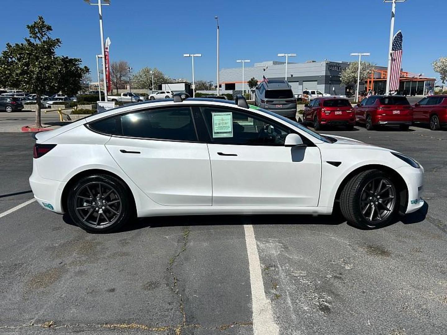 2021 WHITE Tesla Model 3 (5YJ3E1EA9MF) with an AC Electric Motor engine, Single-Speed Fixed Gear transmission, located at 412 Auto Vista Drive, Palmdale, 93551, (661) 945-0620, 34.592636, -118.136681 - Photo#24