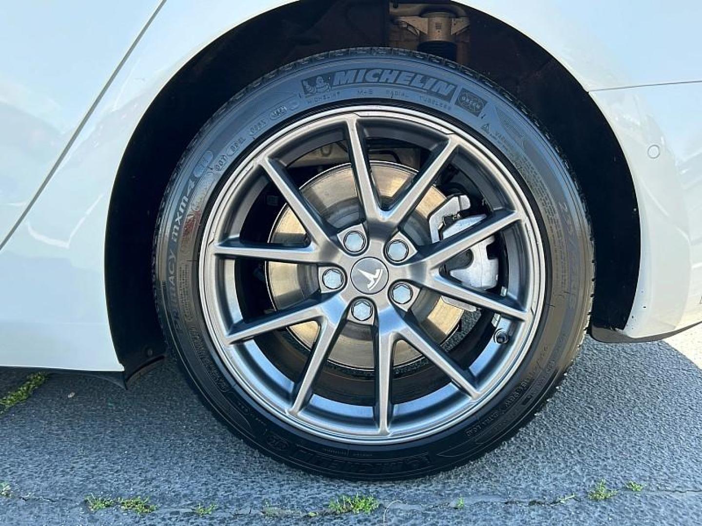 2021 WHITE Tesla Model 3 (5YJ3E1EA9MF) with an AC Electric Motor engine, Single-Speed Fixed Gear transmission, located at 412 Auto Vista Drive, Palmdale, 93551, (661) 945-0620, 34.592636, -118.136681 - Photo#30