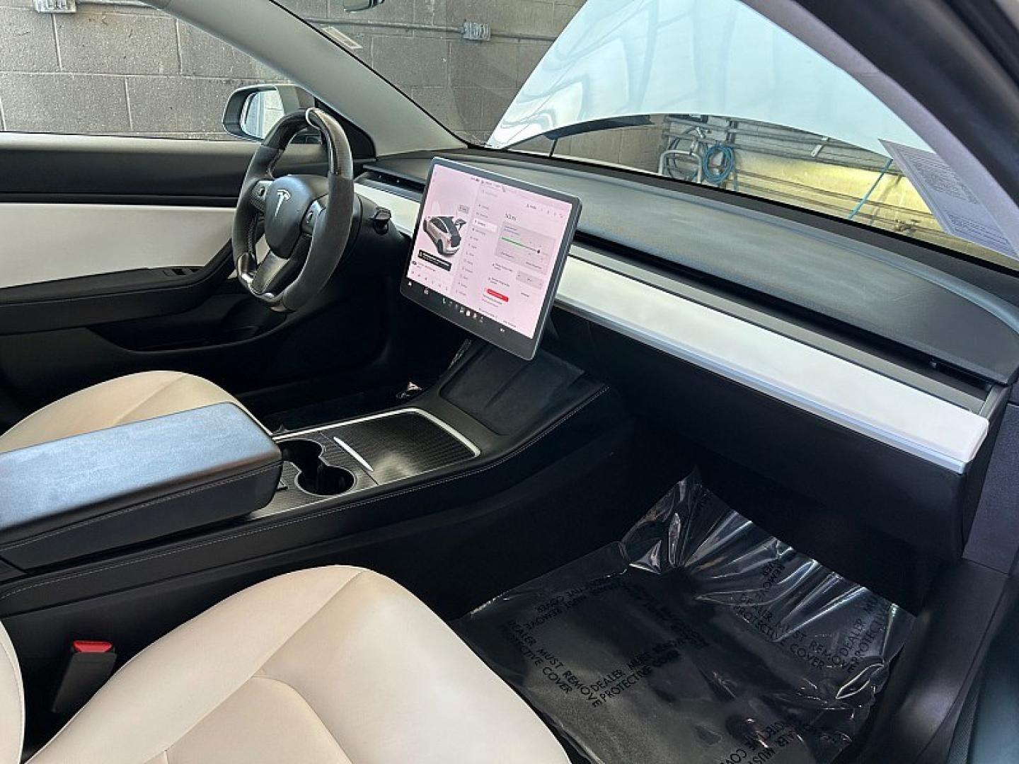 2021 White Tesla Model 3 (5YJ3E1EB6MF) with an Dual Electric Motors engine, Single-Speed Fixed Gear transmission, located at 412 Auto Vista Drive, Palmdale, 93551, (661) 945-0620, 34.592636, -118.136681- Photo#24