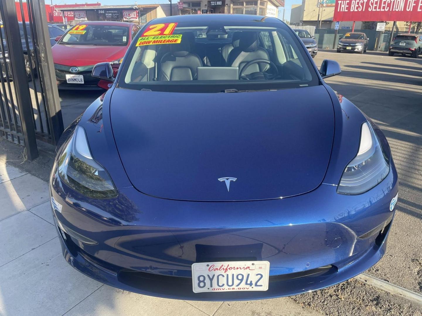 2021 Tesla Model 3 Standard Range Plus (5YJ3E1EA3MF) with an ELECTRIC engine, 1A transmission, located at 744 E Miner Ave, Stockton, CA, 95202, (209) 944-5770, 37.956863, -121.282082 - PLUS TAXES AND FEES NO CHARGER AVAILABLE - Photo#2