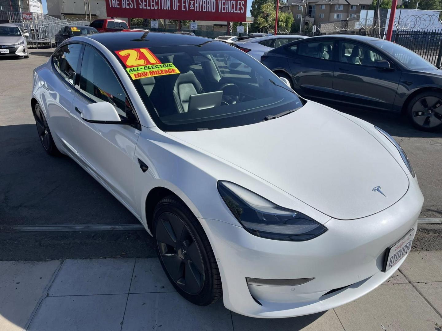 2021 Tesla Model 3 Standard Range Plus (5YJ3E1EA0MF) with an ELECTRIC engine, 1A transmission, located at 744 E Miner Ave, Stockton, CA, 95202, (209) 944-5770, 37.956863, -121.282082 - PLUS TAXES AND FEES NO CHARGER AVAILABLE - Photo#1