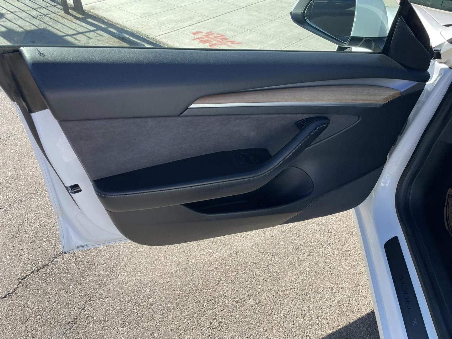 2021 Tesla Model 3 Standard Range Plus (5YJ3E1EA0MF) with an ELECTRIC engine, 1A transmission, located at 744 E Miner Ave, Stockton, CA, 95202, (209) 944-5770, 37.956863, -121.282082 - PLUS TAXES AND FEES NO CHARGER AVAILABLE - Photo#5