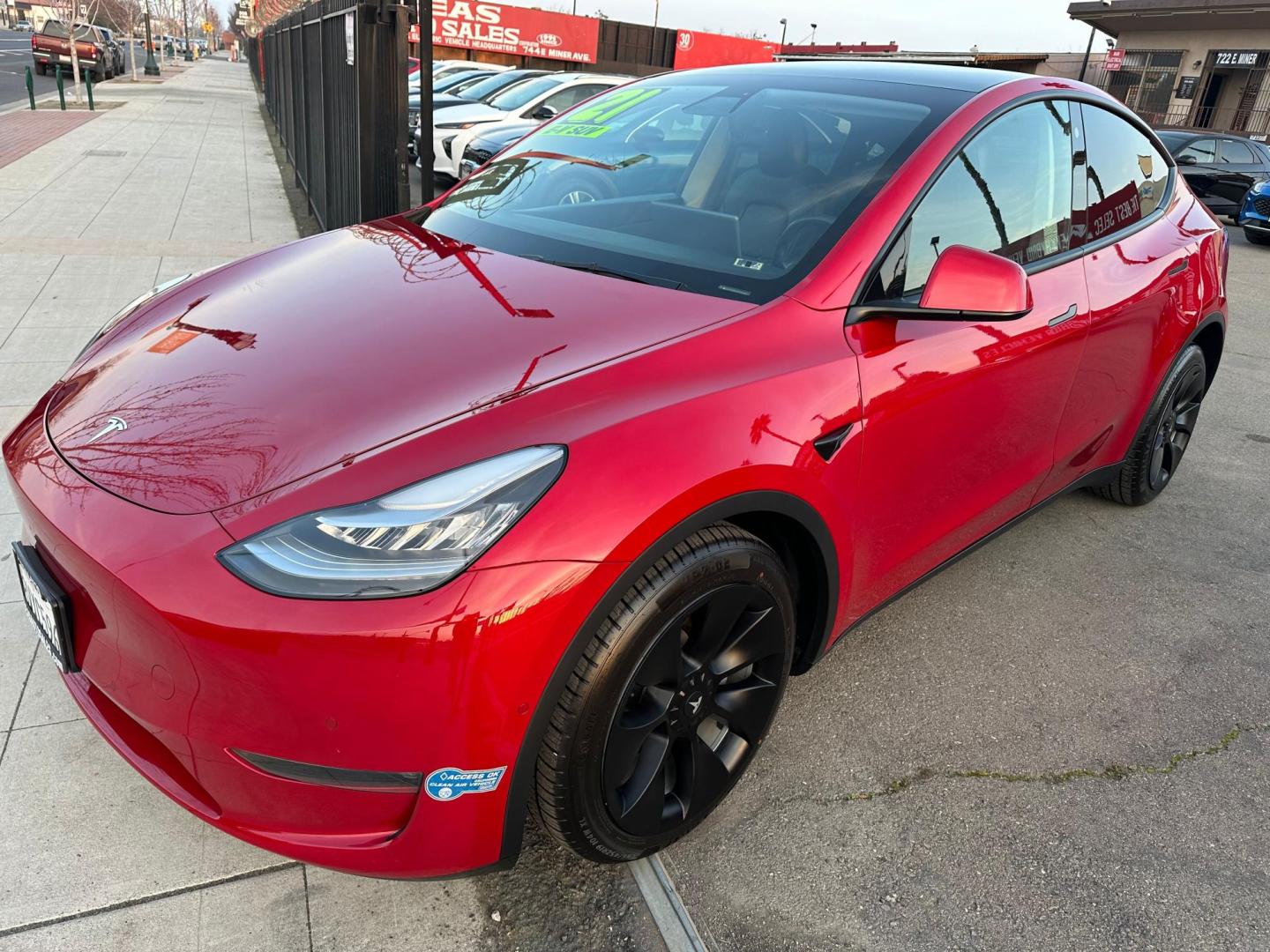 2021 Tesla Model Y Long Range (5YJYGDEEXMF) with an ELECTRIC engine, 1A transmission, located at 744 E Miner Ave, Stockton, CA, 95202, (209) 944-5770, 37.956863, -121.282082 - Photo#3