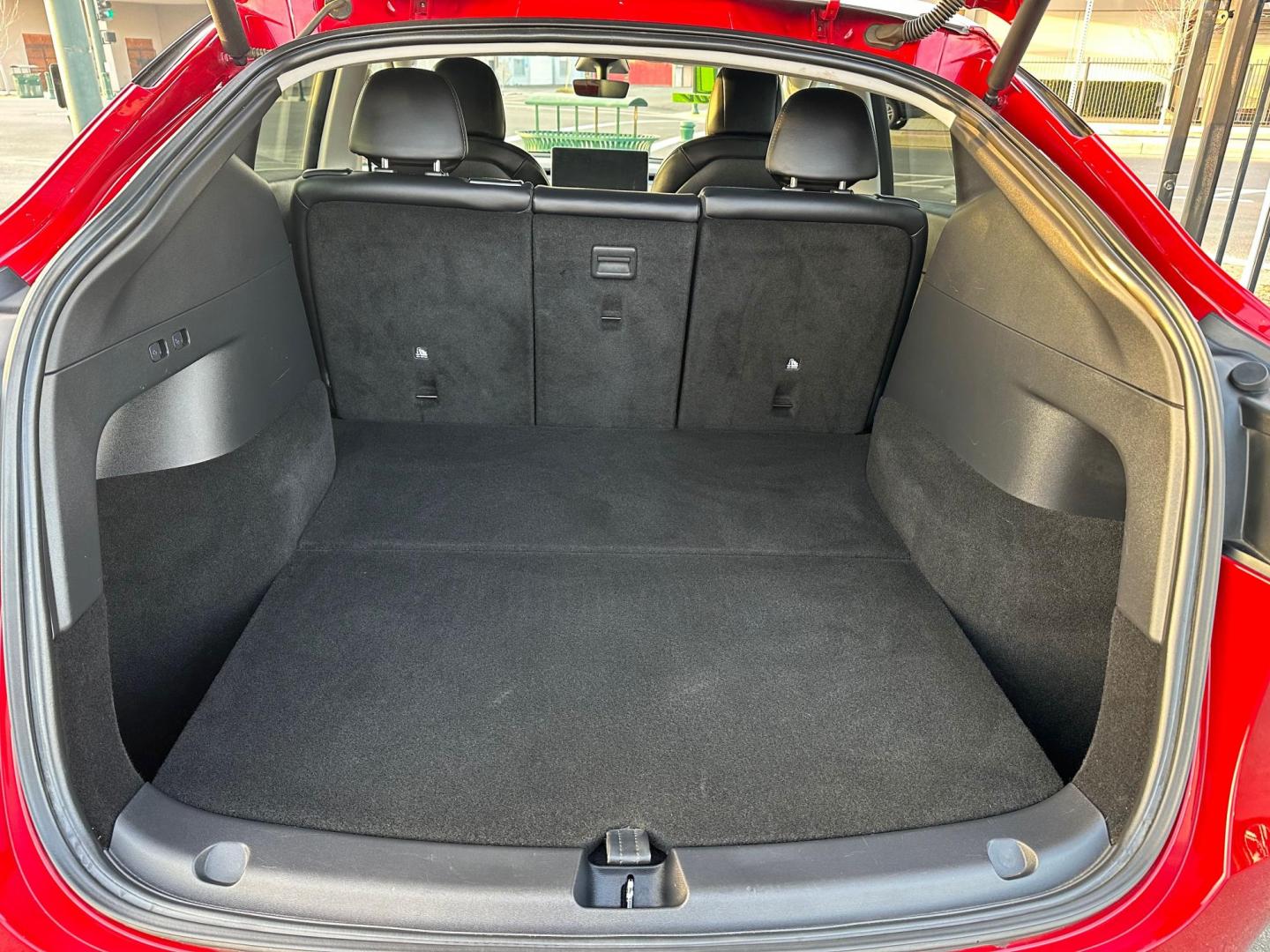 2021 Tesla Model Y Long Range (5YJYGDEEXMF) with an ELECTRIC engine, 1A transmission, located at 744 E Miner Ave, Stockton, CA, 95202, (209) 944-5770, 37.956863, -121.282082 - Photo#11