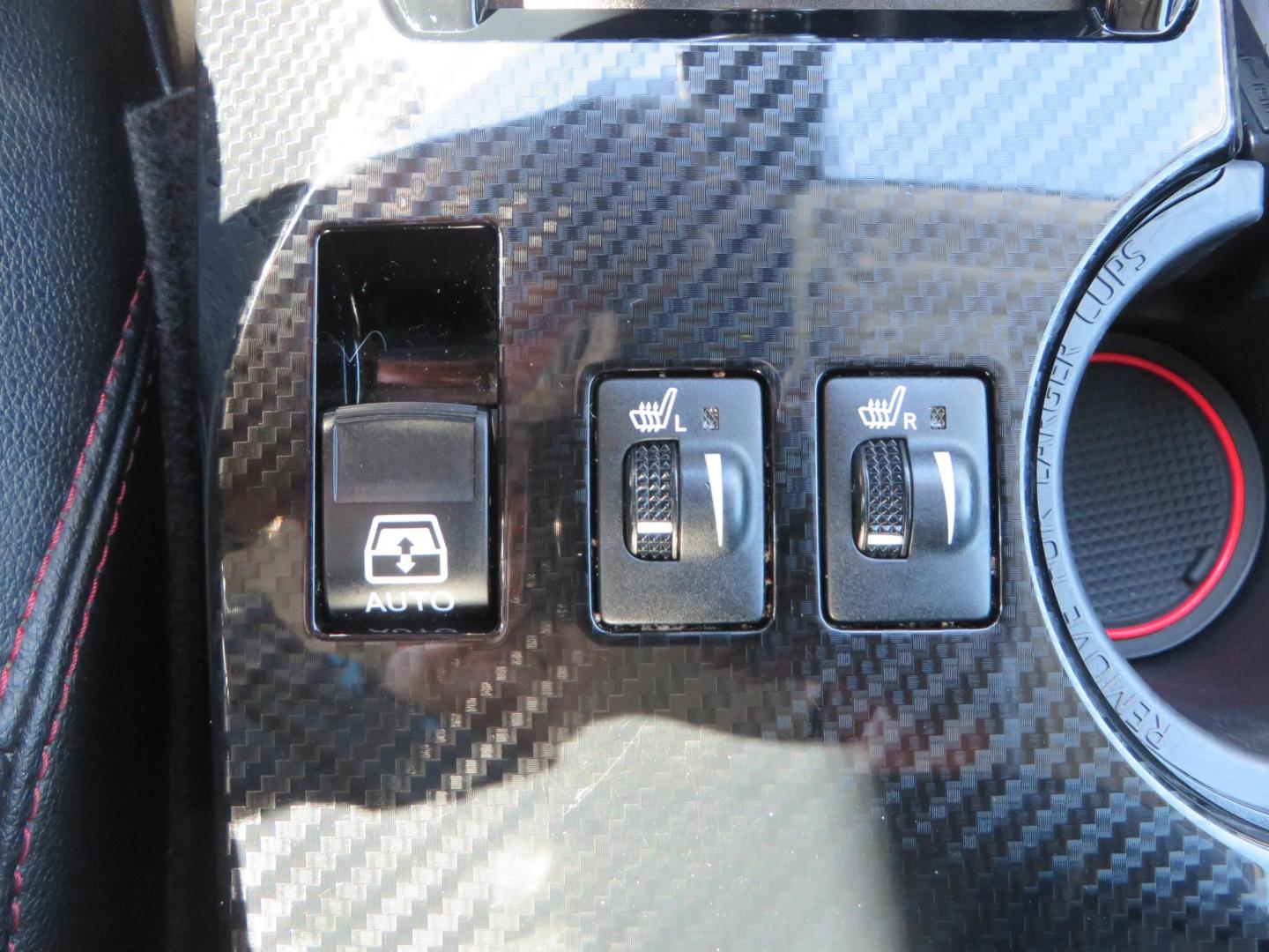 2021 White Toyota 4Runner TRD Off-road Premium 4WD (JTERU5JR5M5) with an 4.0L V6 DOHC 24V engine, 5A transmission, located at 2630 Grass Valley Highway, Auburn, CA, 95603, (530) 508-5100, 38.937893, -121.095482 - TRD Offroad Premium 4Runner ready for all of your adventures. Features Ironman suspension, 285 Falken Wildpeak AT3W tires, 17" Method Race wheels, Front winch bumper, Badlands winch, Led bumper and ditch lights, and rear cargo molle panels. - Photo#33