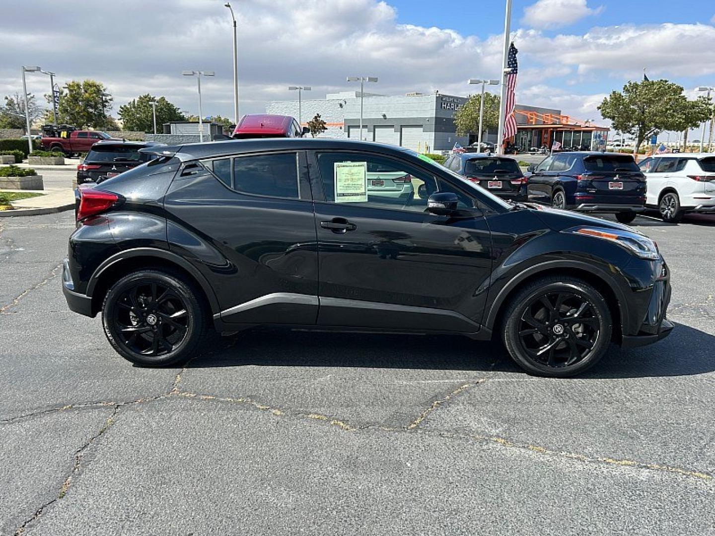 2021 BLACK Toyota C-HR (JTNKHMBX0M1) with an 4-Cyl 2.0 Liter engine, Automatic CVTi-S transmission, located at 412 Auto Vista Drive, Palmdale, 93551, (661) 945-0620, 34.592636, -118.136681- Photo#4
