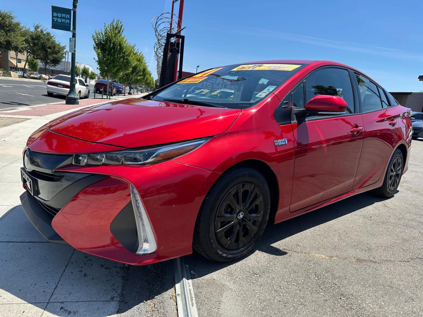 2021 Toyota Prius Prime LE (JTDKAMFPXM3) with an 1.8L L4 DOHC 16V HYBRID engine, CVT transmission, located at 744 E Miner Ave, Stockton, CA, 95202, (209) 944-5770, 37.956863, -121.282082 - PLUS TAXES AND FEES- Photo#3