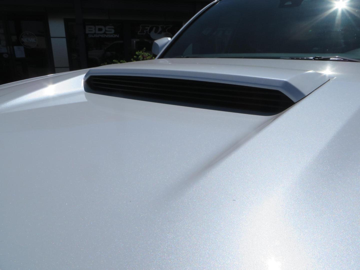 2021 Toyota Tacoma TRD Sport Double Cab Long Bed V6 6AT 4WD (3TYCZ5AN5MT) with an 3.5L V6 DOHC 24V engine, 6A transmission, located at 2630 Grass Valley Highway, Auburn, CA, 95603, (530) 508-5100, 38.937893, -121.095482 - KING REMOTE RESERVOIR COILOVERS and REAR SHOCKS, CAMBURG UPPER CONTROL ARMS, METHOD NV WHEELS, NITTO TERRA GRAPPLER TIRES, ROCK SLIDE ENGINEERING FRONT CUT OUT BUMPER - Photo#22