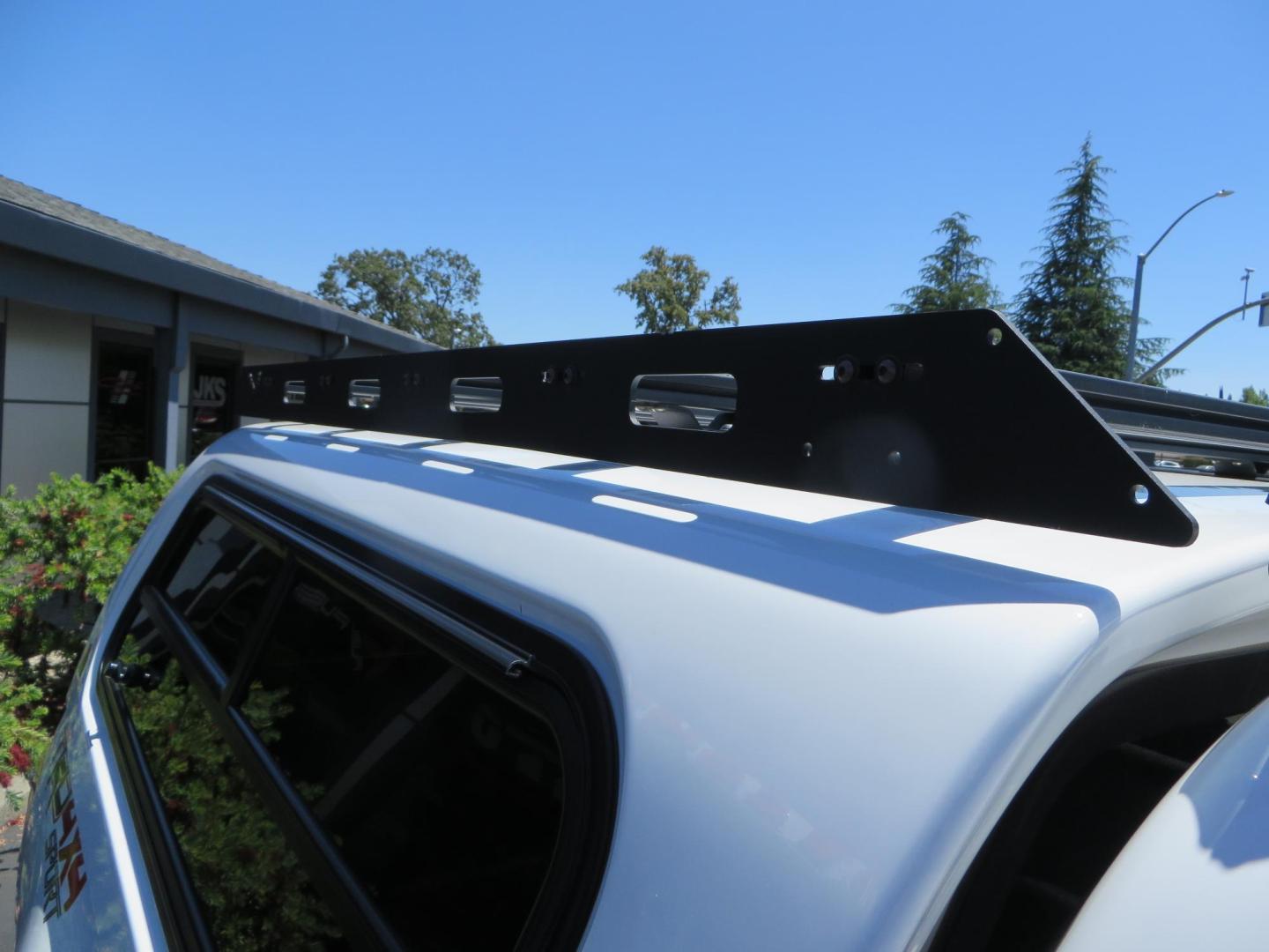 2021 White Toyota Tacoma SR5 Double Cab V6 6AT 4WD (3TMCZ5AN1MM) with an 3.5L V6 DOHC 24V engine, 6A transmission, located at 2630 Grass Valley Highway, Auburn, CA, 95603, (530) 508-5100, 38.937893, -121.095482 - Icon Vehicle Dynamics remote reservoir coilovers and shocks, Icon Upper control arms, 1552 wheels, Toyo AT3 tires, Rock Sliders, Victory 4x4 roof and camper shell rack, Leer Camper shell, Banks Idash. - Photo#28