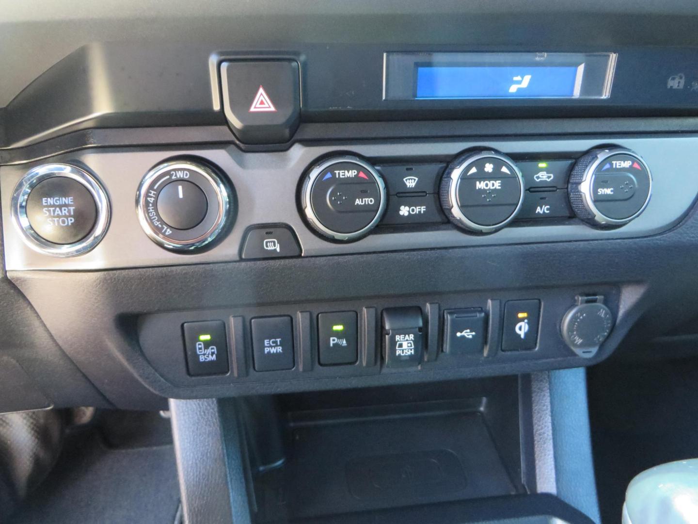 2021 White Toyota Tacoma SR5 Double Cab V6 6AT 4WD (3TMCZ5AN1MM) with an 3.5L V6 DOHC 24V engine, 6A transmission, located at 2630 Grass Valley Highway, Auburn, CA, 95603, (530) 508-5100, 38.937893, -121.095482 - Icon Vehicle Dynamics remote reservoir coilovers and shocks, Icon Upper control arms, 1552 wheels, Toyo AT3 tires, Rock Sliders, Victory 4x4 roof and camper shell rack, Leer Camper shell, Banks Idash. - Photo#44