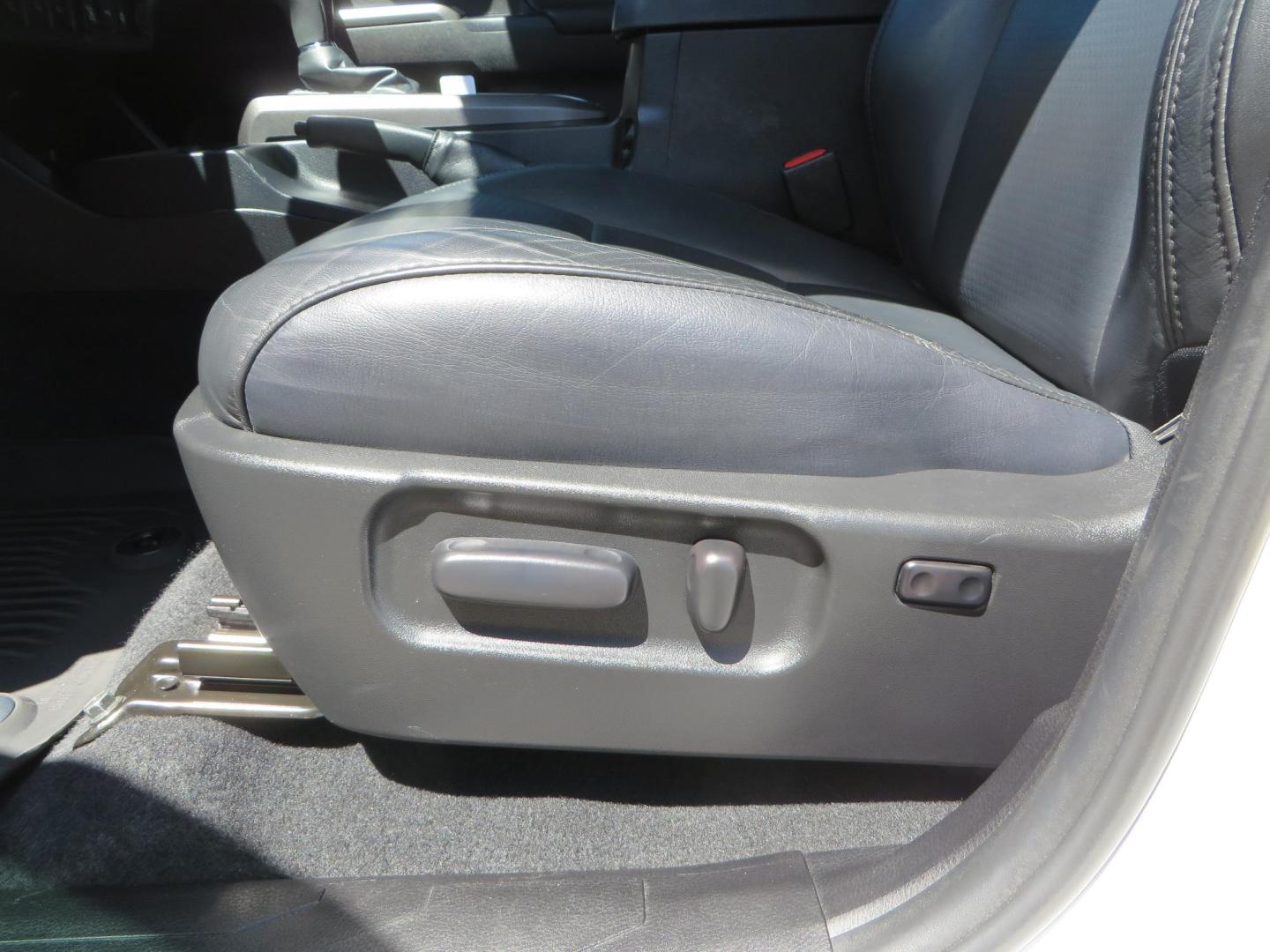 2021 White Toyota Tacoma SR5 Double Cab V6 6AT 4WD (3TYCZ5AN8MT) with an 3.5L V6 DOHC 24V engine, 6A transmission, located at 2630 Grass Valley Highway, Auburn, CA, 95603, (530) 508-5100, 38.937893, -121.095482 - Leveled Tacoma sitting on 18" Fuel wheels, Toyo RT tires, and window tint. - Photo#18