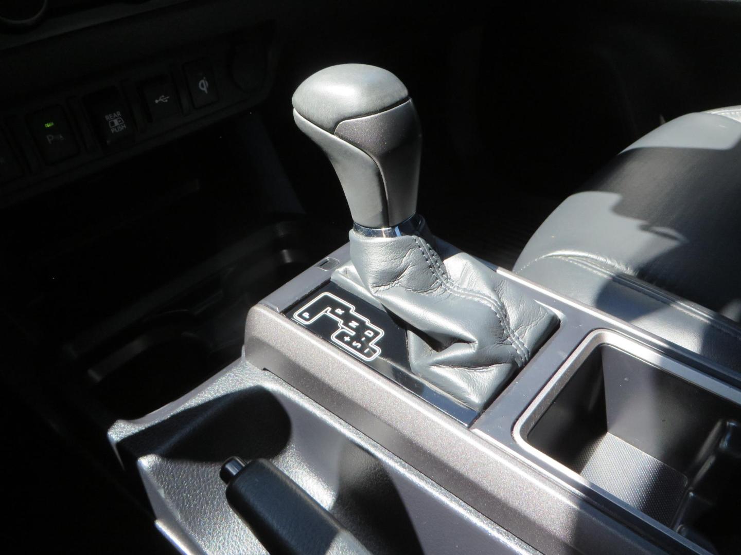 2021 White Toyota Tacoma SR5 Double Cab V6 6AT 4WD (3TYCZ5AN8MT) with an 3.5L V6 DOHC 24V engine, 6A transmission, located at 2630 Grass Valley Highway, Auburn, CA, 95603, (530) 508-5100, 38.937893, -121.095482 - Leveled Tacoma sitting on 18" Fuel wheels, Toyo RT tires, and window tint. - Photo#27