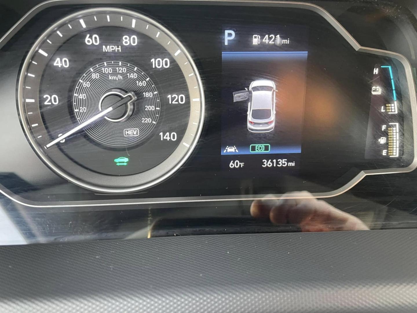 2022 Hyundai Ioniq Plug-In Hybrid SE (KMHC65LD6NU) with an 1.6L L4 DOHC 16V HYBRID engine, 6A transmission, located at 744 E Miner Ave, Stockton, CA, 95202, (209) 944-5770, 37.956863, -121.282082 - PLUS TAXES AND FEES - Photo#6