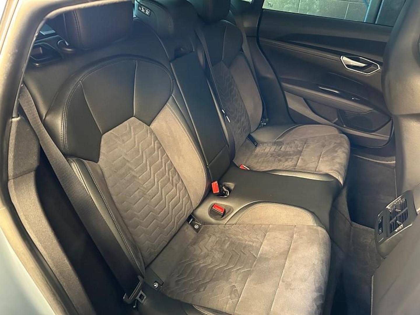 2022 BLACK Audi e-tron GT (WAUFJBFW6N7) with an Dual AC Electric Motors engine, Single-Speed Fixed Gear transmission, located at 412 Auto Vista Drive, Palmdale, 93551, (661) 945-0620, 34.592636, -118.136681 - Photo#28