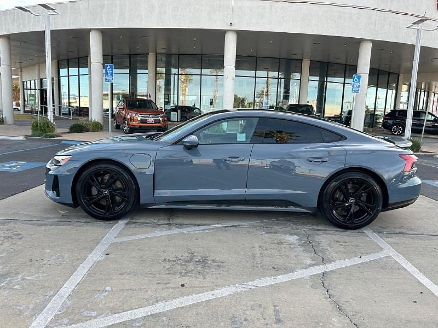 2022 GRAY Audi e-tron GT (WAUFJBFW6N7) with an Dual AC Electric Motors engine, Single-Speed Fixed Gear transmission, located at 412 Auto Vista Drive, Palmdale, 93551, (661) 945-0620, 34.592636, -118.136681- Photo#5
