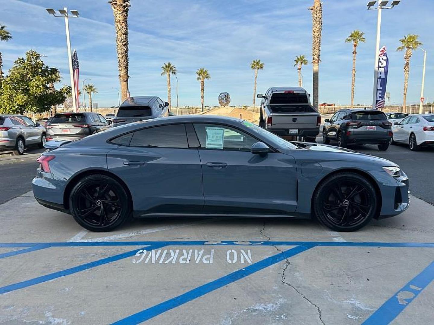 2022 GRAY Audi e-tron GT (WAUFJBFW6N7) with an Dual AC Electric Motors engine, Single-Speed Fixed Gear transmission, located at 412 Auto Vista Drive, Palmdale, 93551, (661) 945-0620, 34.592636, -118.136681- Photo#10