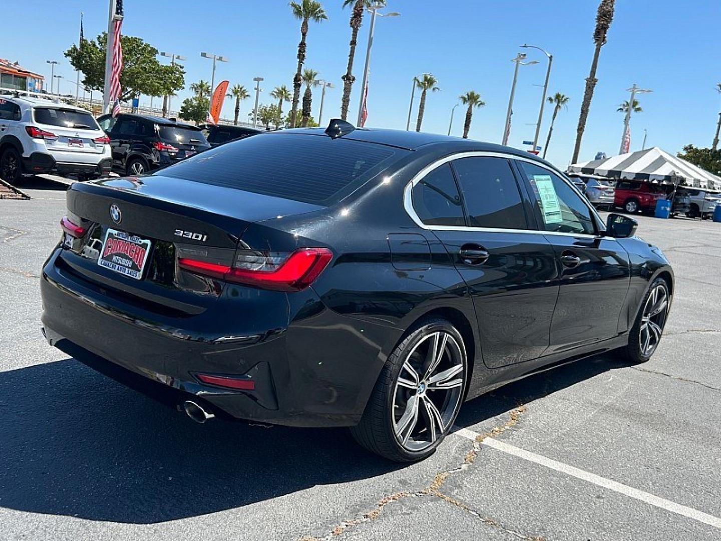 2022 BLACK BMW 3 Series (3MW5R1J06N8) with an 4-Cyl Turbo 2.0 Liter engine, Automatic 8-Spd Sport w/Sport transmission, located at 412 Auto Vista Drive, Palmdale, 93551, (661) 945-0620, 34.592636, -118.136681 - Photo#6