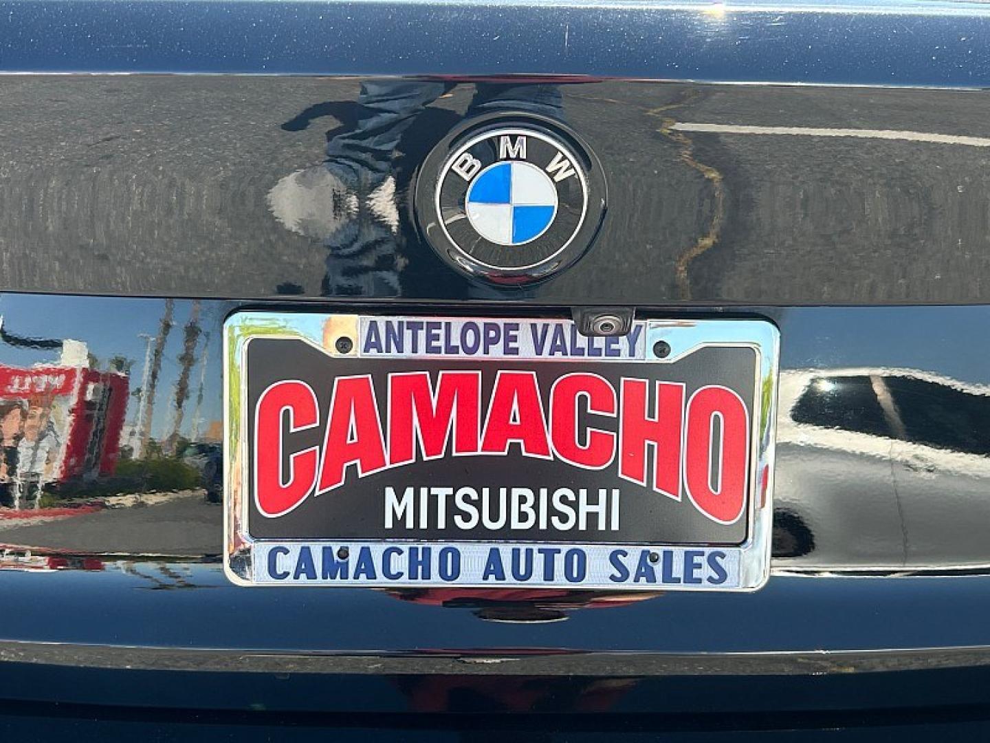 2022 BLACK BMW 3 Series (3MW5R1J06N8) with an 4-Cyl Turbo 2.0 Liter engine, Automatic 8-Spd Sport w/Sport transmission, located at 412 Auto Vista Drive, Palmdale, 93551, (661) 945-0620, 34.592636, -118.136681 - Photo#15