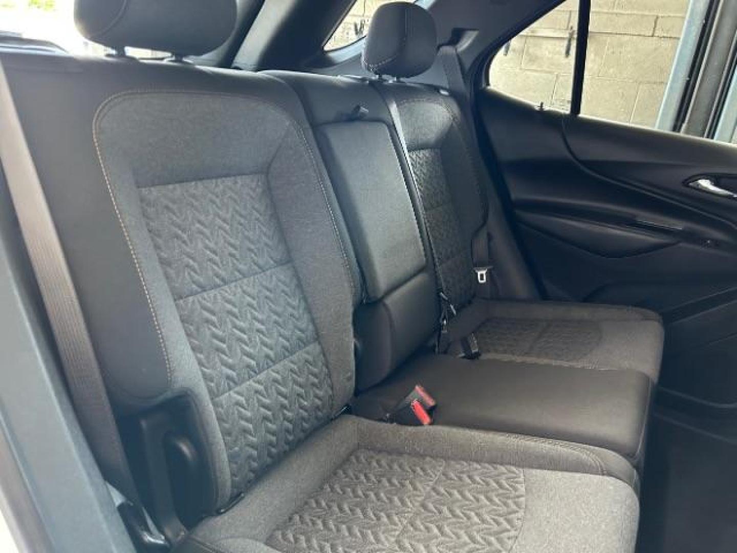 2022 WHITE Chevrolet Equinox (3GNAXUEV1NL) with an 4-Cyl Turbo 1.5 Liter engine, Automatic 6-Spd w/Overdrive transmission, located at 412 Auto Vista Drive, Palmdale, 93551, (661) 945-0620, 34.592636, -118.136681 - Photo#26