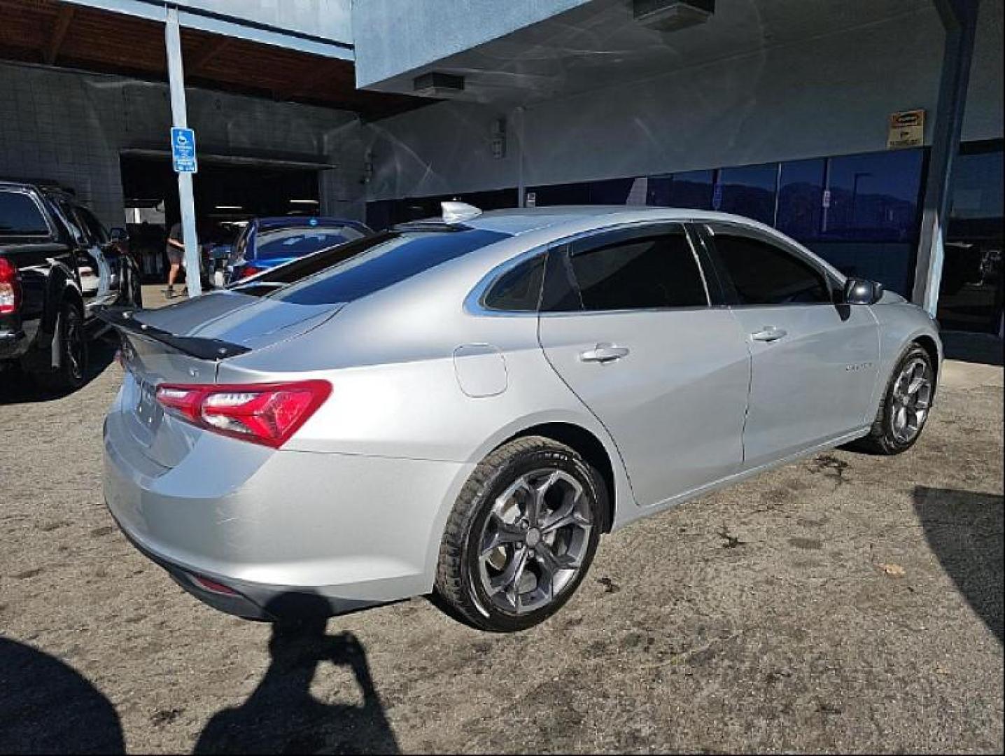 2022 silver Chevrolet Malibu (1G1ZD5ST3NF) with an 4-Cyl Turbo 1.5 Liter engine, Automatic CVT transmission, located at 412 Auto Vista Drive, Palmdale, 93551, (661) 945-0620, 34.592636, -118.136681 - Photo#1