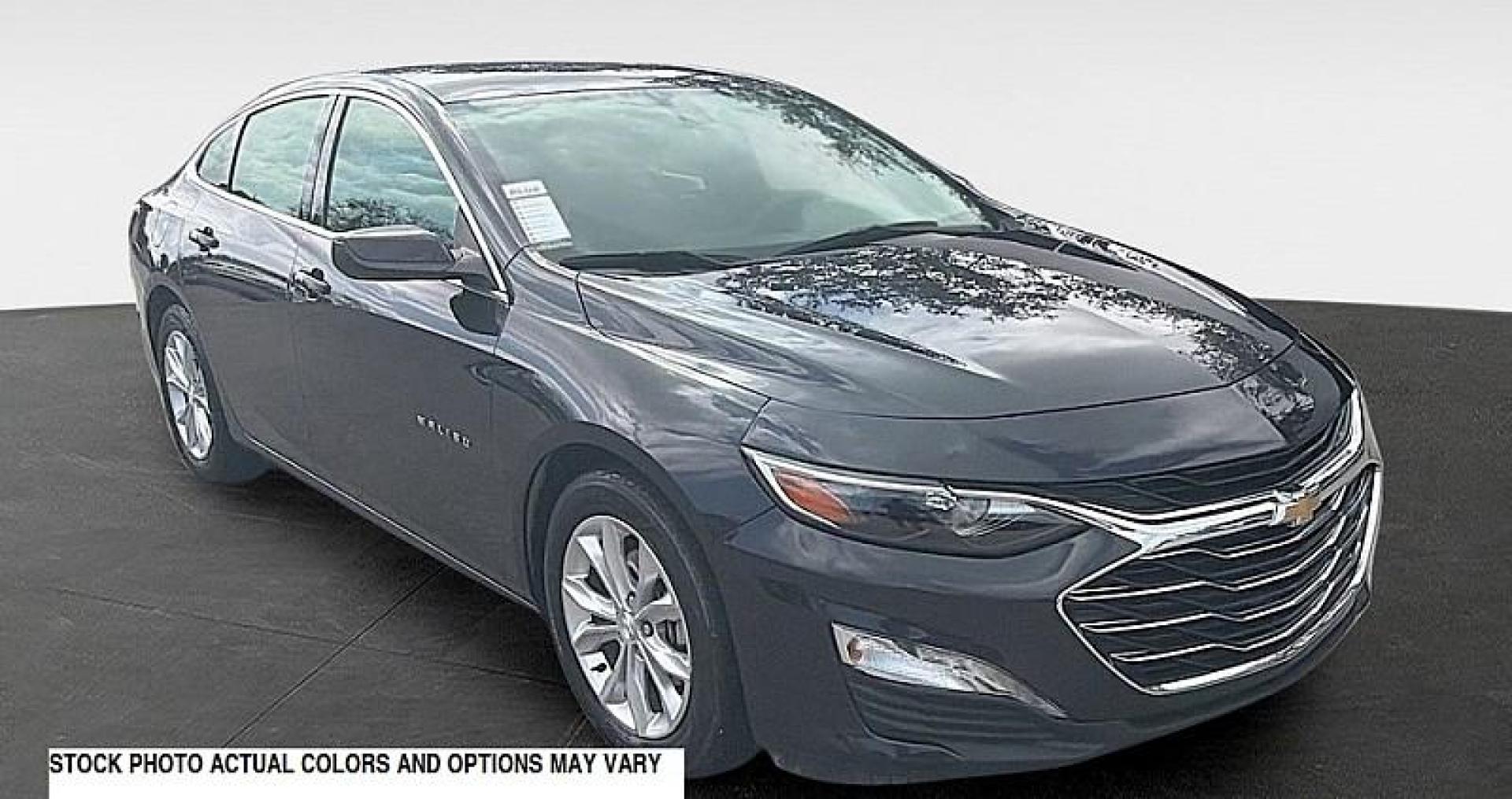2022 GRAY Chevrolet Malibu (1G1ZD5STXNF) with an 4-Cyl Turbo 1.5 Liter engine, Automatic CVT transmission, located at 412 Auto Vista Drive, Palmdale, 93551, (661) 945-0620, 34.592636, -118.136681 - Photo#0